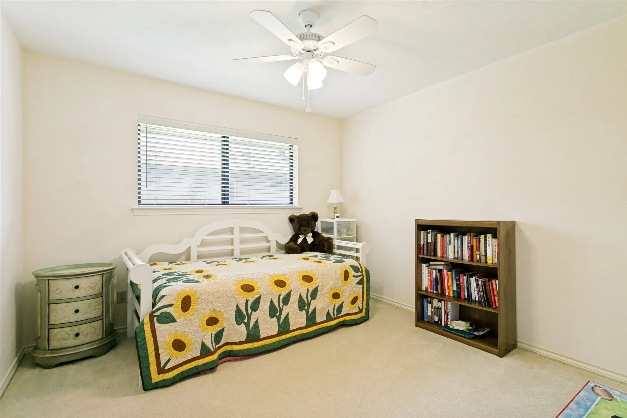 Single Family Residence For Sale in Dallas County , 2731 Wagonwheel Drive, Carrollton, Texas 75006, 4 Bedroom, 3 Bathroom, 2 Garage spaces, 2,760 Sqft, built in 1974, mls#21307088, Real Estate Agent in Carrollton, Homes For Sale in Dallas county, Homes For Sale in Carrollton, Realtor in Carrollton Texas, Real Estate Brokerage Independent Realty Texas, Luminita Cordes Realtor