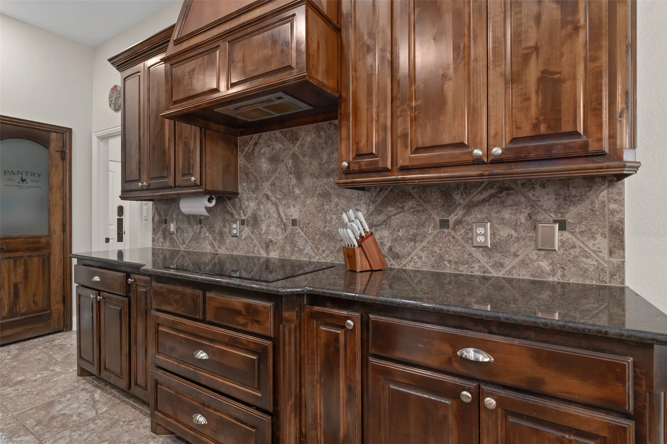 Single Family Residence For Sale in Collin County , 5044 Dogwood Drive, Celina, Texas 75009, 4 Bedroom, 3 Bathroom, 3 Garage spaces, 2,550 Sqft, built in 2014, mls#21302165, Real Estate Agent in Celina, Homes For Sale in Collin county, Homes For Sale in Celina, Realtor in Celina Texas, Real Estate Brokerage Independent Realty Texas, Luminita Cordes Realtor