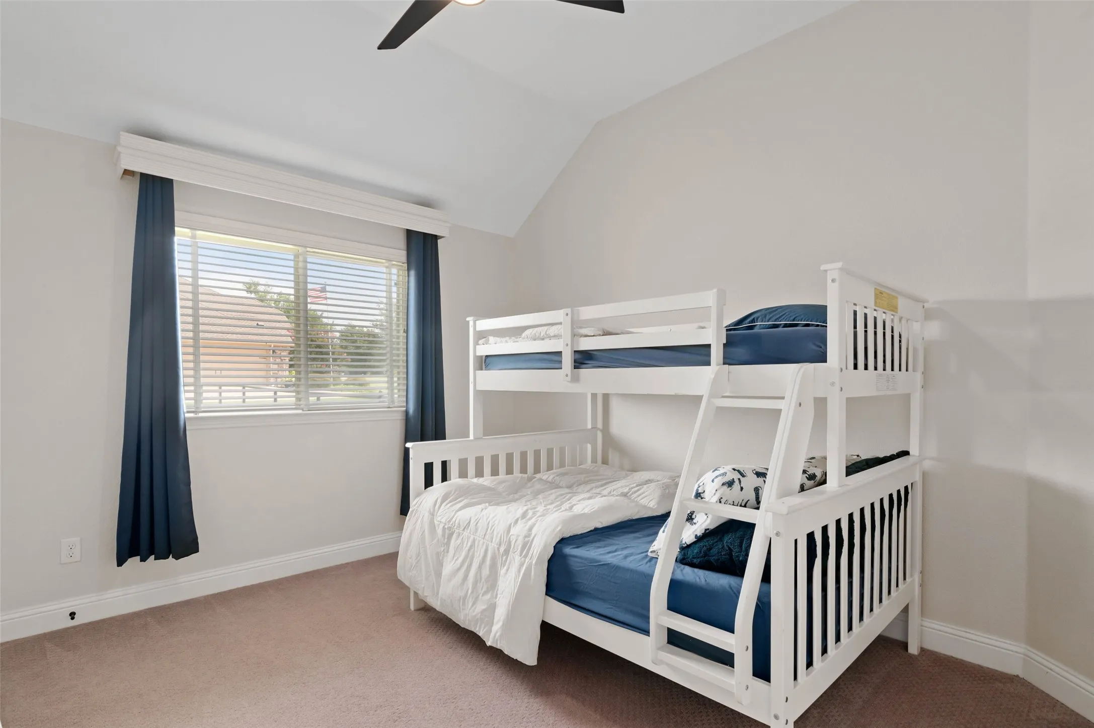 Single Family Residence For Sale in Collin County , 5044 Dogwood Drive, Celina, Texas 75009, 4 Bedroom, 3 Bathroom, 3 Garage spaces, 2,550 Sqft, built in 2014, mls#21302165, Real Estate Agent in Celina, Homes For Sale in Collin county, Homes For Sale in Celina, Realtor in Celina Texas, Real Estate Brokerage Independent Realty Texas, Luminita Cordes Realtor