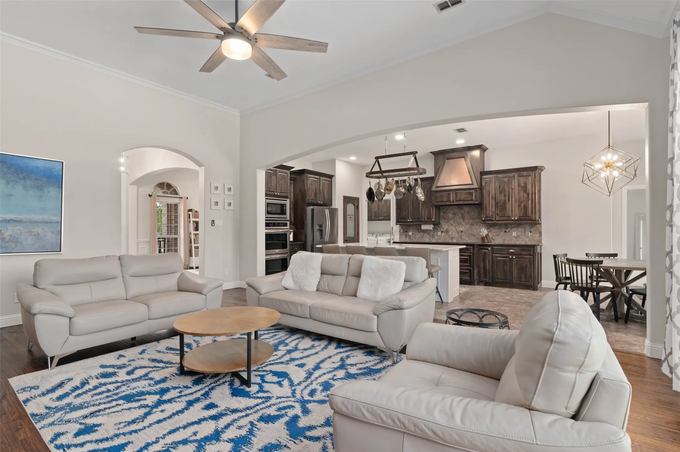 Single Family Residence For Sale in Collin County , 5044 Dogwood Drive, Celina, Texas 75009, 4 Bedroom, 3 Bathroom, 3 Garage spaces, 2,550 Sqft, built in 2014, mls#21302165, Real Estate Agent in Celina, Homes For Sale in Collin county, Homes For Sale in Celina, Realtor in Celina Texas, Real Estate Brokerage Independent Realty Texas, Luminita Cordes Realtor