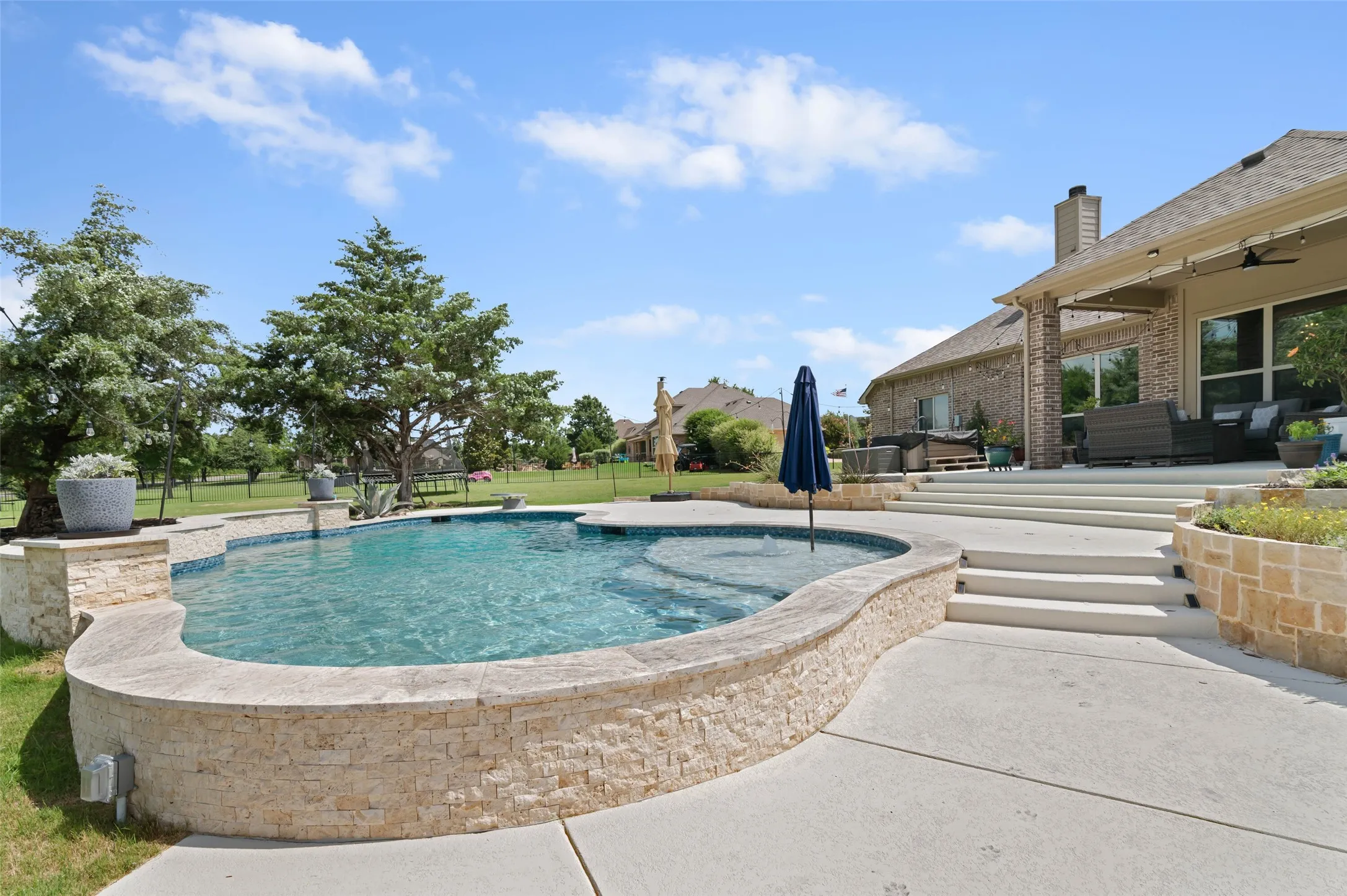 Single Family Residence For Sale in Collin County , 5044 Dogwood Drive, Celina, Texas 75009, 4 Bedroom, 3 Bathroom, 3 Garage spaces, 2,550 Sqft, built in 2014, mls#21302165, Real Estate Agent in Celina, Homes For Sale in Collin county, Homes For Sale in Celina, Realtor in Celina Texas, Real Estate Brokerage Independent Realty Texas, Luminita Cordes Realtor