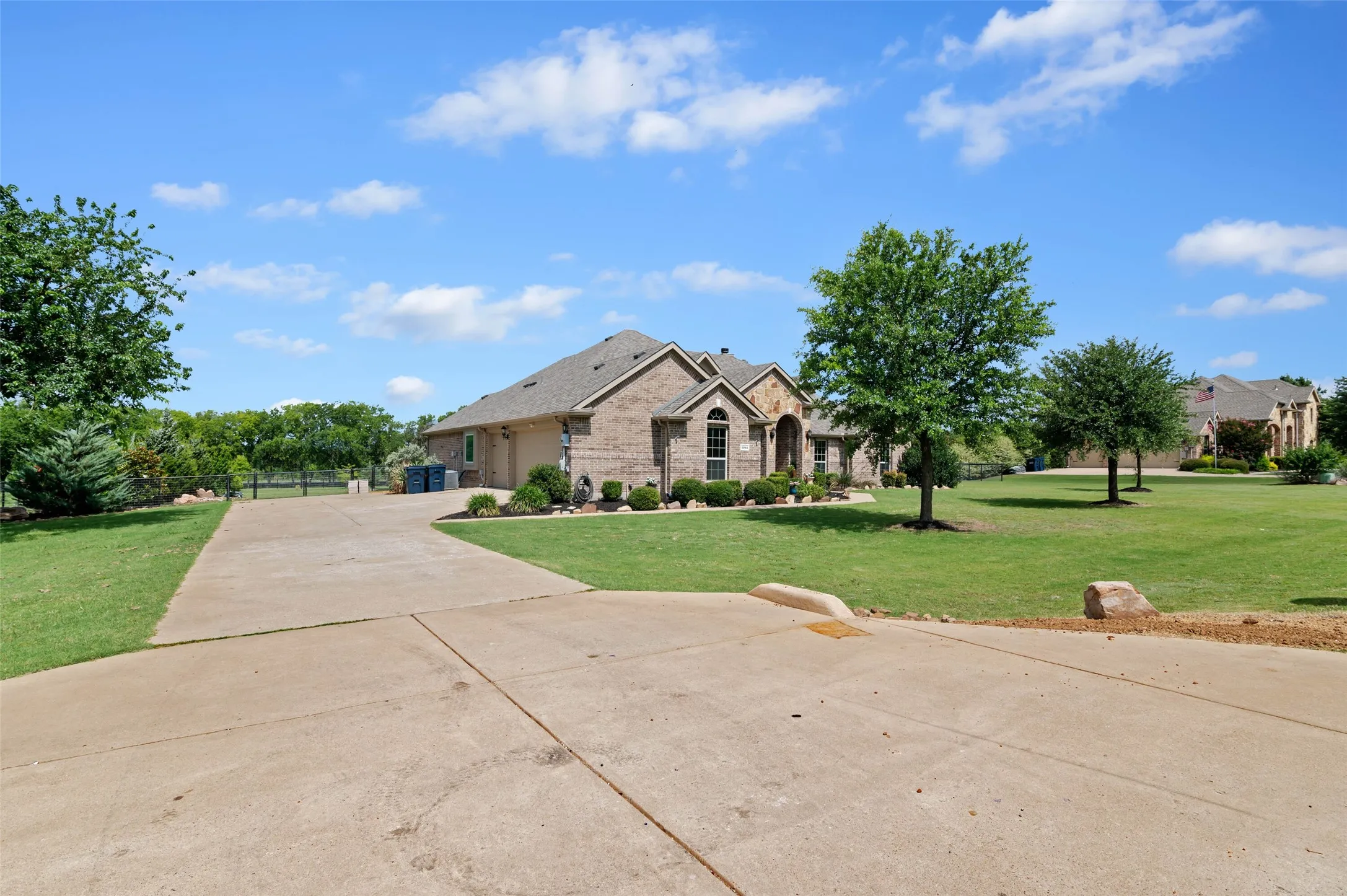 Single Family Residence For Sale in Collin County , 5044 Dogwood Drive, Celina, Texas 75009, 4 Bedroom, 3 Bathroom, 3 Garage spaces, 2,550 Sqft, built in 2014, mls#21302165, Real Estate Agent in Celina, Homes For Sale in Collin county, Homes For Sale in Celina, Realtor in Celina Texas, Real Estate Brokerage Independent Realty Texas, Luminita Cordes Realtor