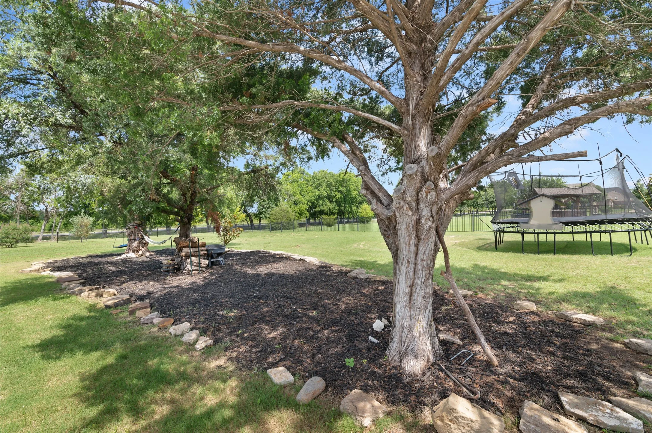 Single Family Residence For Sale in Collin County , 5044 Dogwood Drive, Celina, Texas 75009, 4 Bedroom, 3 Bathroom, 3 Garage spaces, 2,550 Sqft, built in 2014, mls#21302165, Real Estate Agent in Celina, Homes For Sale in Collin county, Homes For Sale in Celina, Realtor in Celina Texas, Real Estate Brokerage Independent Realty Texas, Luminita Cordes Realtor