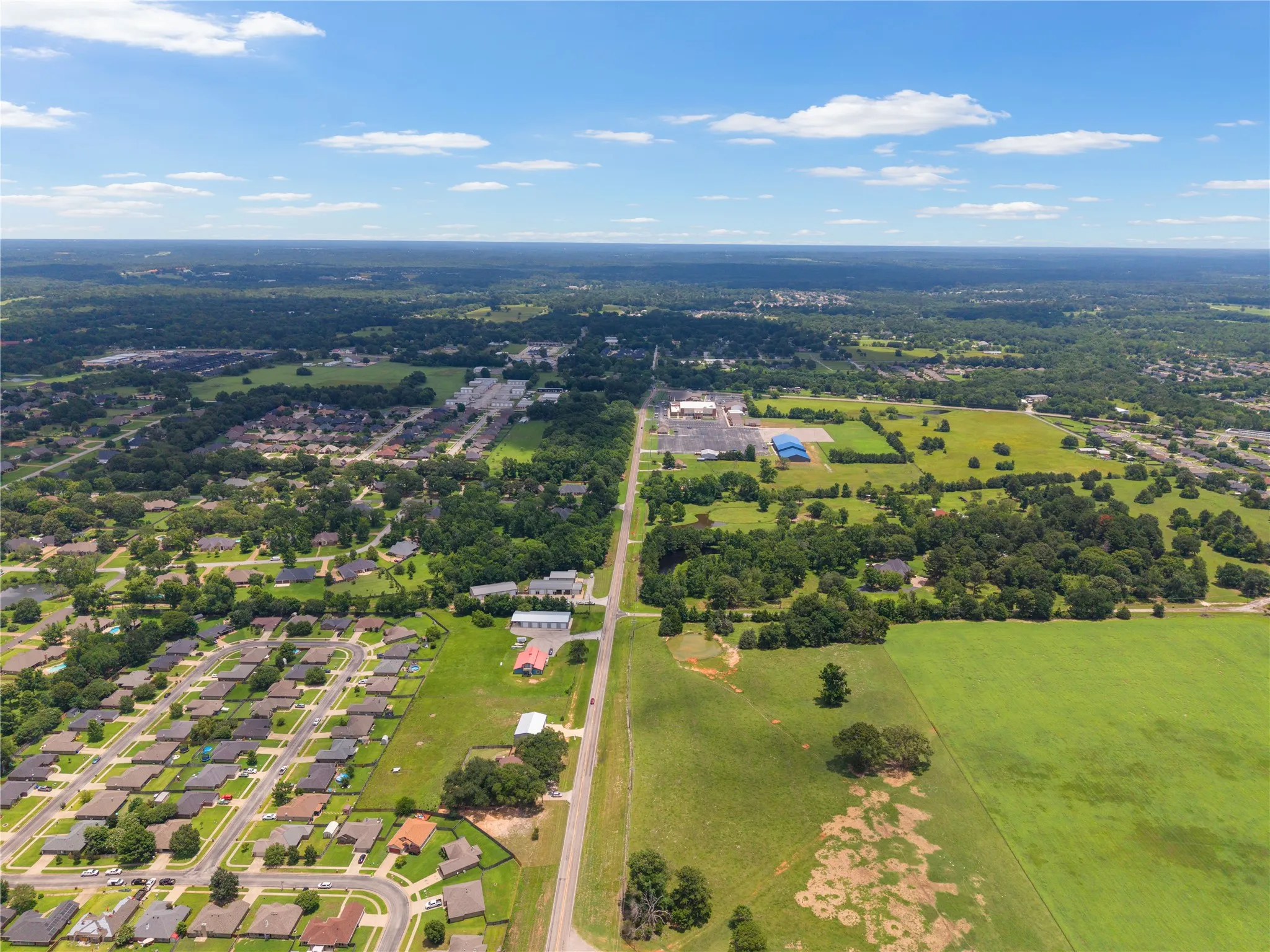 Single Family Residence For Sale in Smith County , 11654 Fm 2868, Flint, Texas 75762, 4 Bedroom, 2 Bathroom, Garage spaces, 1,827 Sqft, built in 1964, mls#21307245, Real Estate Agent in Flint, Homes For Sale in Smith county, Homes For Sale in Flint, Realtor in Flint Texas, Real Estate Brokerage Independent Realty Texas, Luminita Cordes Realtor