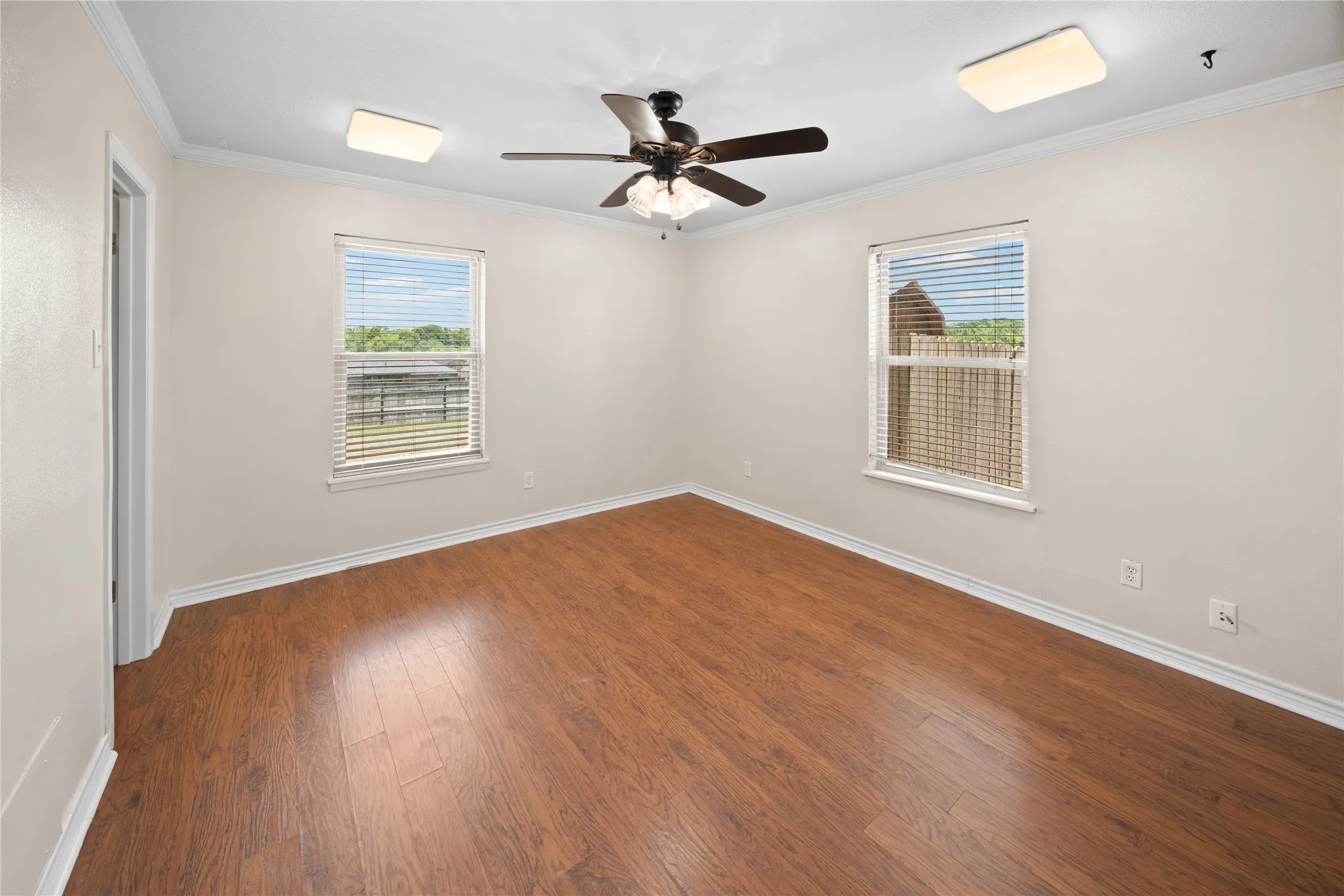 Single Family Residence For Sale in Smith County , 11654 Fm 2868, Flint, Texas 75762, 4 Bedroom, 2 Bathroom, Garage spaces, 1,827 Sqft, built in 1964, mls#21307245, Real Estate Agent in Flint, Homes For Sale in Smith county, Homes For Sale in Flint, Realtor in Flint Texas, Real Estate Brokerage Independent Realty Texas, Luminita Cordes Realtor