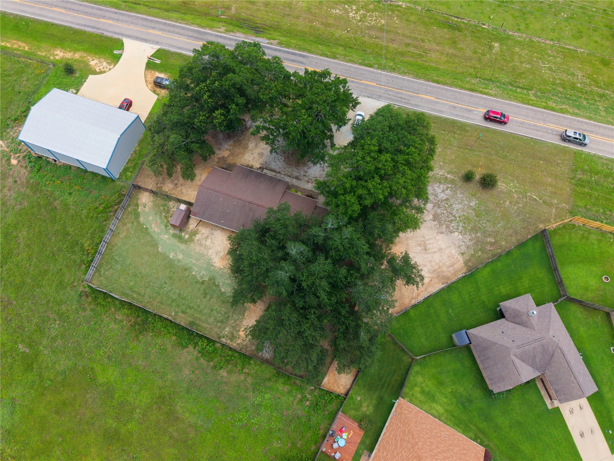 Single Family Residence For Sale in Smith County , 11654 Fm 2868, Flint, Texas 75762, 4 Bedroom, 2 Bathroom, Garage spaces, 1,827 Sqft, built in 1964, mls#21307245, Real Estate Agent in Flint, Homes For Sale in Smith county, Homes For Sale in Flint, Realtor in Flint Texas, Real Estate Brokerage Independent Realty Texas, Luminita Cordes Realtor