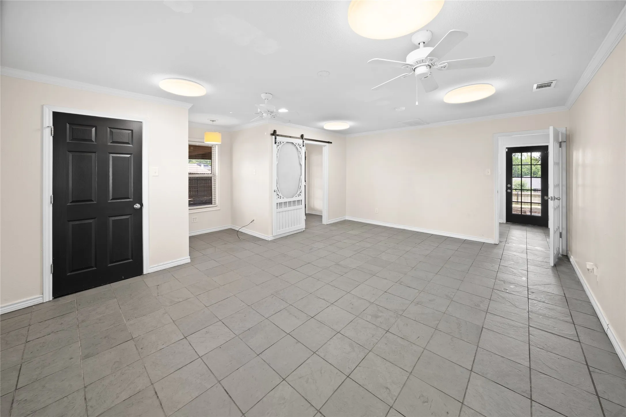 Single Family Residence For Sale in Smith County , 11654 Fm 2868, Flint, Texas 75762, 4 Bedroom, 2 Bathroom, Garage spaces, 1,827 Sqft, built in 1964, mls#21307245, Real Estate Agent in Flint, Homes For Sale in Smith county, Homes For Sale in Flint, Realtor in Flint Texas, Real Estate Brokerage Independent Realty Texas, Luminita Cordes Realtor