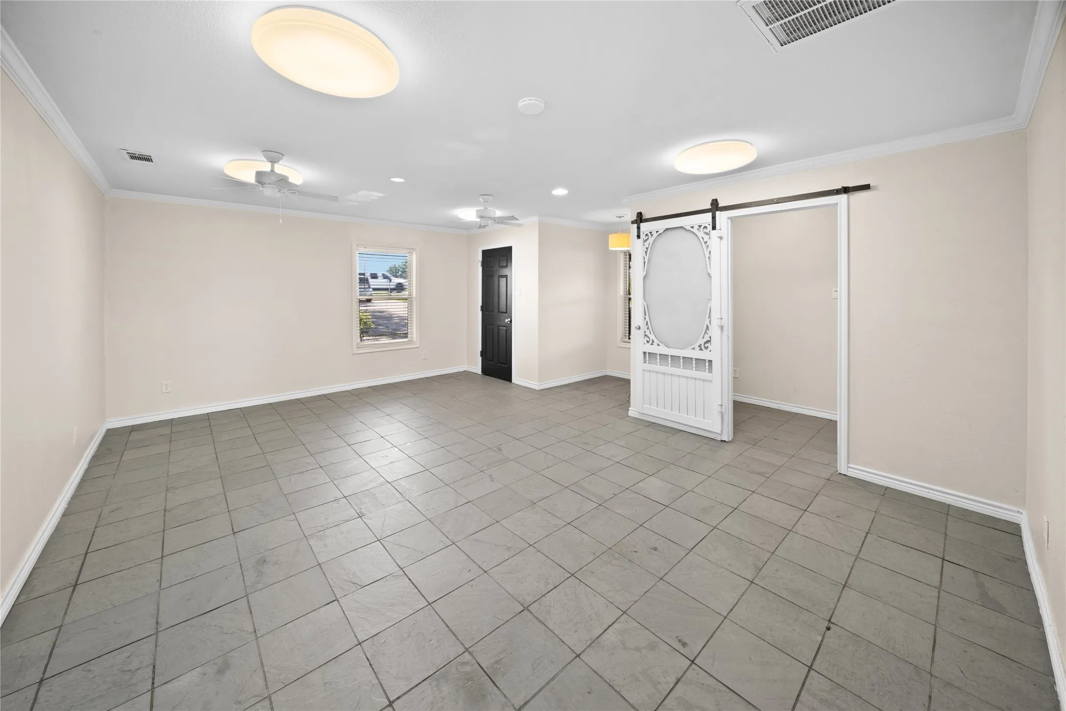 Single Family Residence For Sale in Smith County , 11654 Fm 2868, Flint, Texas 75762, 4 Bedroom, 2 Bathroom, Garage spaces, 1,827 Sqft, built in 1964, mls#21307245, Real Estate Agent in Flint, Homes For Sale in Smith county, Homes For Sale in Flint, Realtor in Flint Texas, Real Estate Brokerage Independent Realty Texas, Luminita Cordes Realtor
