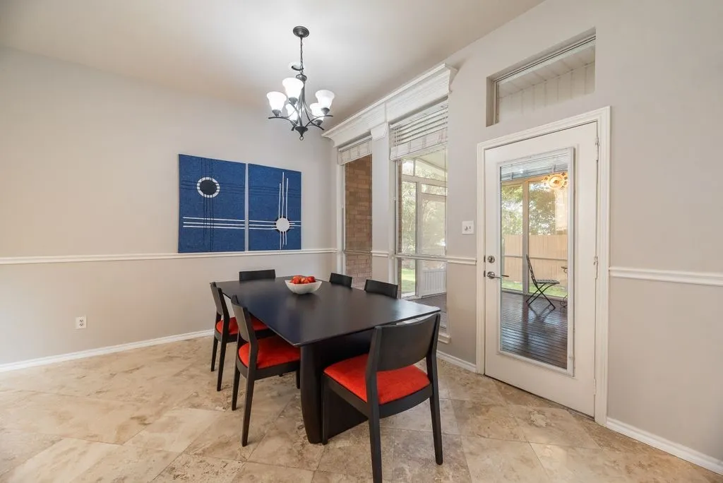 Single Family Residence For Sale in Tarrant County , 4736 Emerald Trace Way, Fort Worth, Texas 76244, 4 Bedroom, 2 Bathroom, 2 Garage spaces, 2,416 Sqft, built in 2001, mls#21307265, Real Estate Agent in Fort Worth, Homes For Sale in Tarrant county, Homes For Sale in Fort Worth, Realtor in Fort Worth Texas, Real Estate Brokerage Independent Realty Texas, Luminita Cordes Realtor