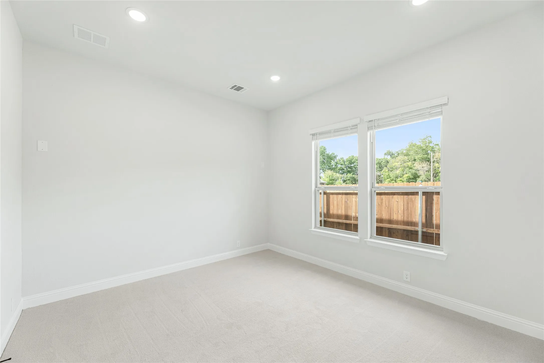 Single Family Residence For Sale in Hunt County , 117 Saddlewood Trail, Commerce, Texas 75428, 3 Bedroom, 3 Bathroom, 2 Garage spaces, 2,527 Sqft, built in 2026, mls#21307292, Real Estate Agent in Commerce, Homes For Sale in Hunt county, Homes For Sale in Commerce, Realtor in Commerce Texas, Real Estate Brokerage Independent Realty Texas, Luminita Cordes Realtor