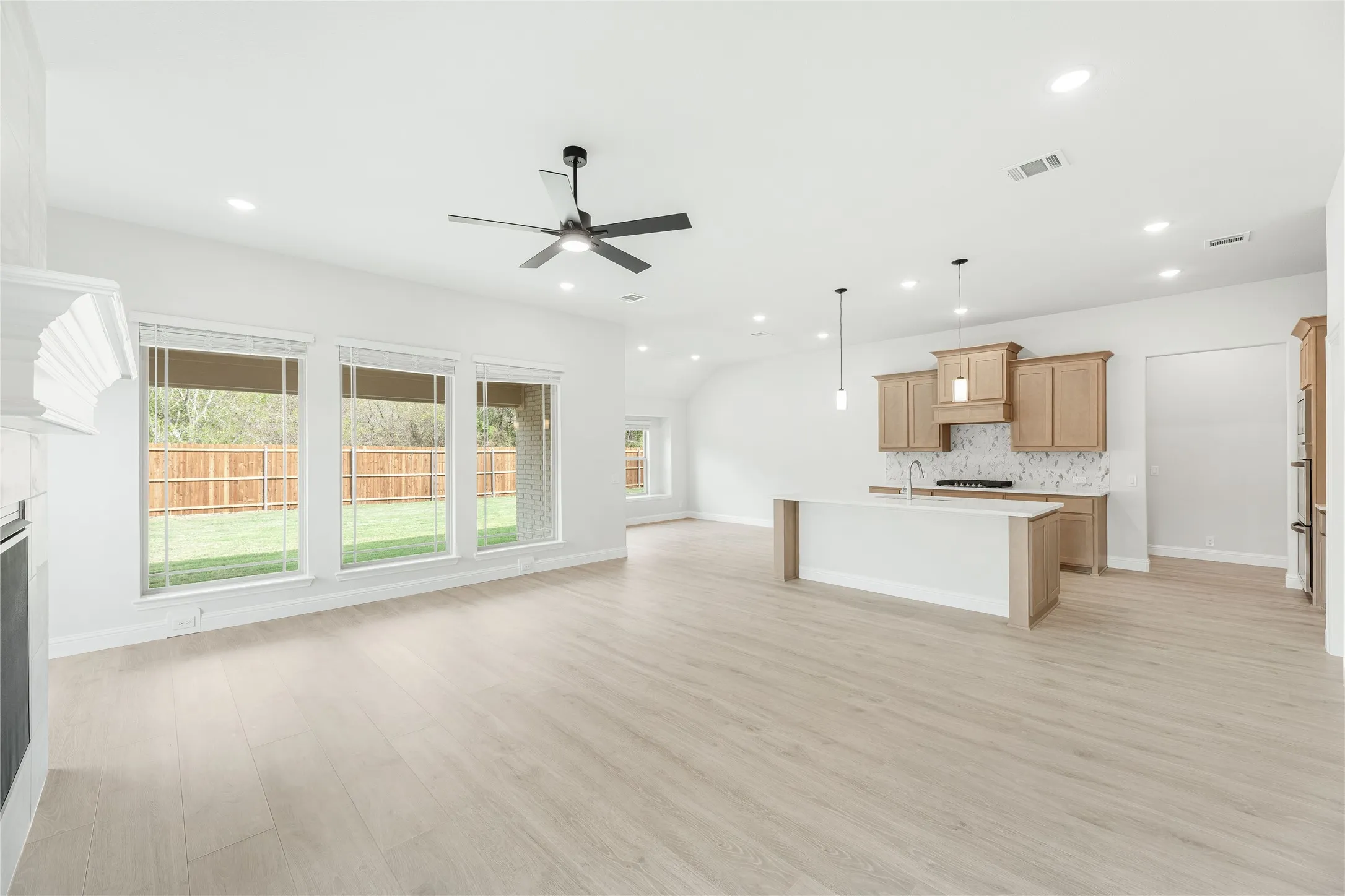 Single Family Residence For Sale in Hunt County , 117 Saddlewood Trail, Commerce, Texas 75428, 3 Bedroom, 3 Bathroom, 2 Garage spaces, 2,527 Sqft, built in 2026, mls#21307292, Real Estate Agent in Commerce, Homes For Sale in Hunt county, Homes For Sale in Commerce, Realtor in Commerce Texas, Real Estate Brokerage Independent Realty Texas, Luminita Cordes Realtor