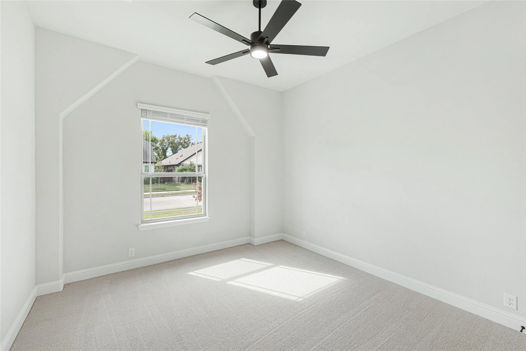 Single Family Residence For Sale in Hunt County , 117 Saddlewood Trail, Commerce, Texas 75428, 3 Bedroom, 3 Bathroom, 2 Garage spaces, 2,527 Sqft, built in 2026, mls#21307292, Real Estate Agent in Commerce, Homes For Sale in Hunt county, Homes For Sale in Commerce, Realtor in Commerce Texas, Real Estate Brokerage Independent Realty Texas, Luminita Cordes Realtor