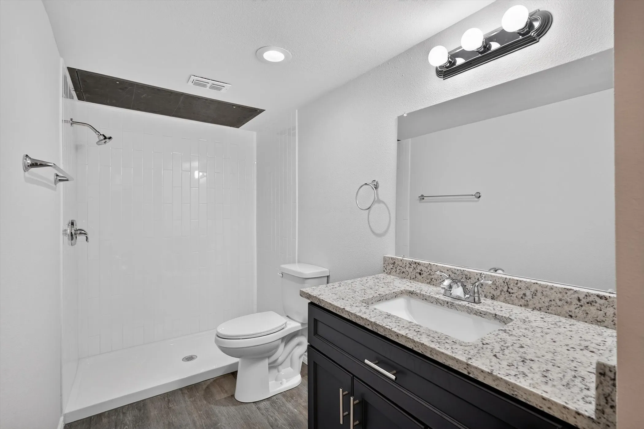 Condominium For Sale in Dallas County , 4652 Matilda Street D, Dallas, Texas 75206, 1 Bedroom, 1 Bathroom, Garage spaces, 738 Sqft, built in 1968, mls#21307255, Real Estate Agent in Dallas, Homes For Sale in Dallas county, Homes For Sale in Dallas, Realtor in Dallas Texas, Real Estate Brokerage Independent Realty Texas, Luminita Cordes Realtor