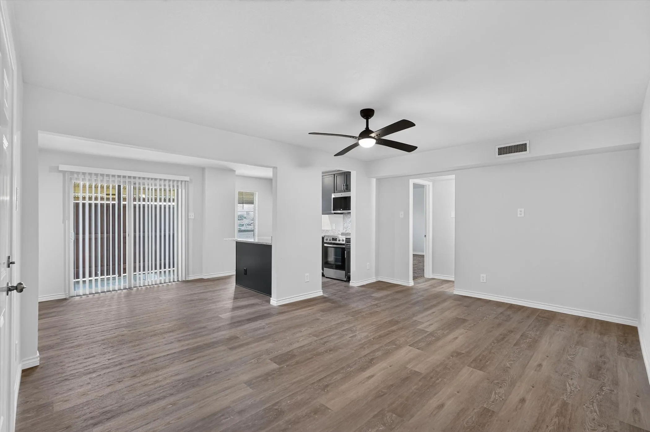 Condominium For Sale in Dallas County , 4652 Matilda Street D, Dallas, Texas 75206, 1 Bedroom, 1 Bathroom, Garage spaces, 738 Sqft, built in 1968, mls#21307255, Real Estate Agent in Dallas, Homes For Sale in Dallas county, Homes For Sale in Dallas, Realtor in Dallas Texas, Real Estate Brokerage Independent Realty Texas, Luminita Cordes Realtor