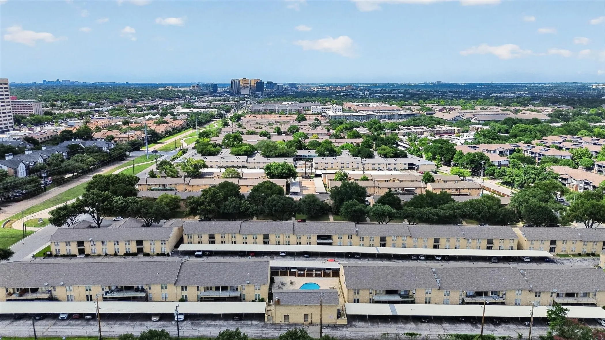 Condominium For Sale in Dallas County , 4652 Matilda Street D, Dallas, Texas 75206, 1 Bedroom, 1 Bathroom, Garage spaces, 738 Sqft, built in 1968, mls#21307255, Real Estate Agent in Dallas, Homes For Sale in Dallas county, Homes For Sale in Dallas, Realtor in Dallas Texas, Real Estate Brokerage Independent Realty Texas, Luminita Cordes Realtor