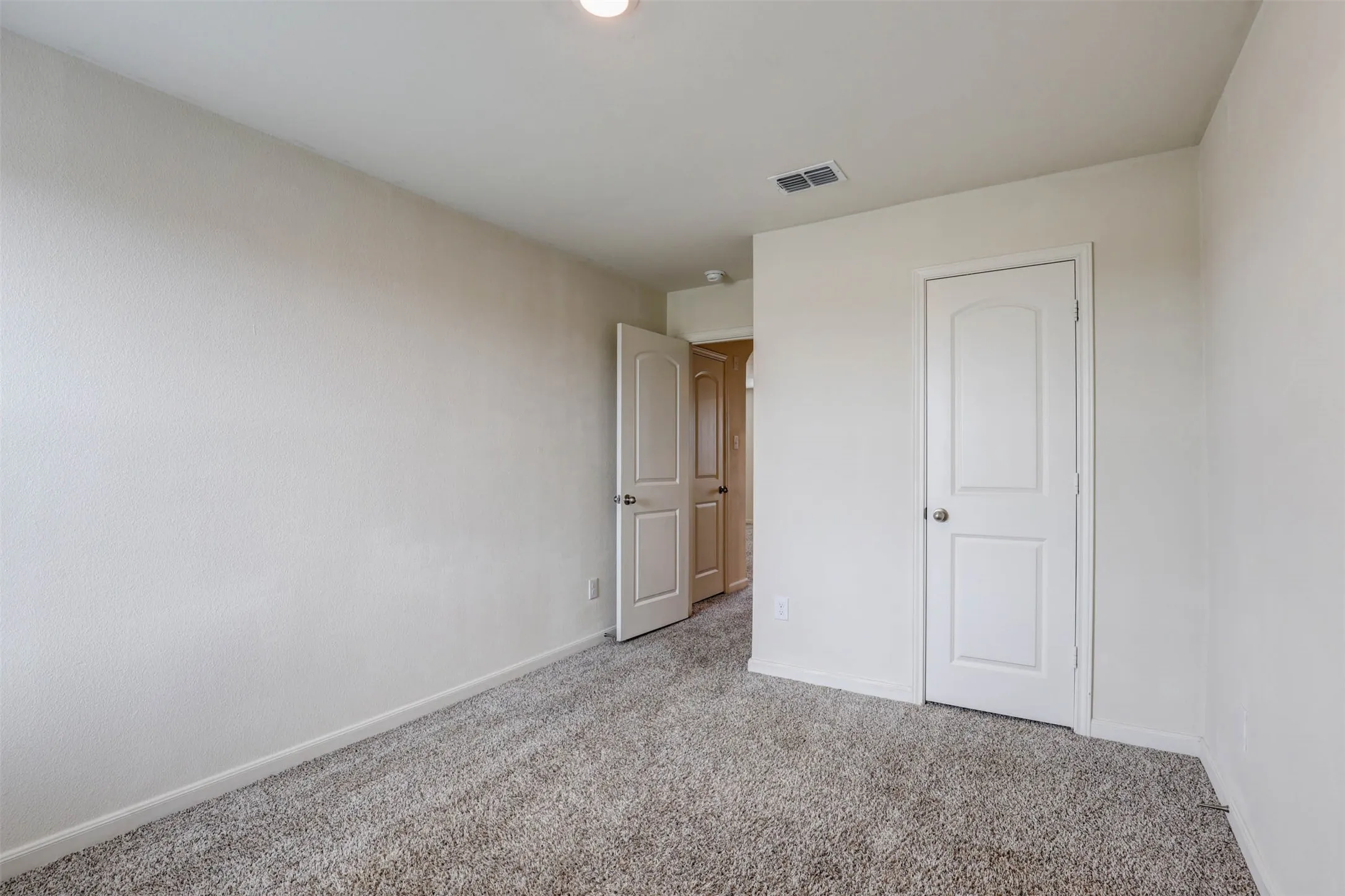 Single Family Residence For Sale in Wise County , 203 Drifter Drive, Newark, Texas 76071, 3 Bedroom, 3 Bathroom, 2 Garage spaces, 2,034 Sqft, built in 2022, mls#21307232, Real Estate Agent in Newark, Homes For Sale in Wise county, Homes For Sale in Newark, Realtor in Newark Texas, Real Estate Brokerage Independent Realty Texas, Luminita Cordes Realtor