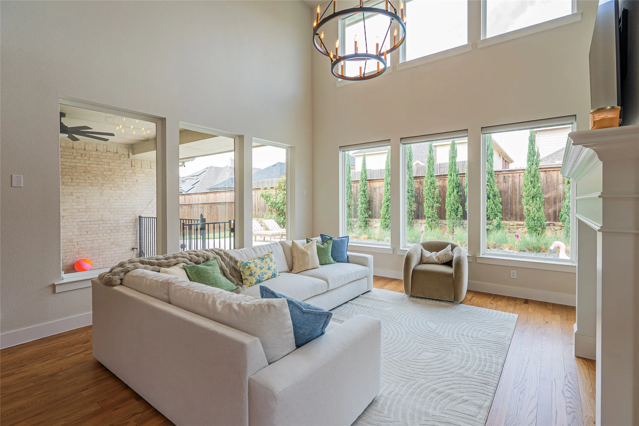 Single Family Residence For Sale in Denton County , 15871 Lucy Lane, Frisco, Texas 75033, 4 Bedroom, 4 Bathroom, 3 Garage spaces, 3,694 Sqft, built in 2019, mls#21307299, Real Estate Agent in Frisco, Homes For Sale in Denton county, Homes For Sale in Frisco, Realtor in Frisco Texas, Real Estate Brokerage Independent Realty Texas, Luminita Cordes Realtor
