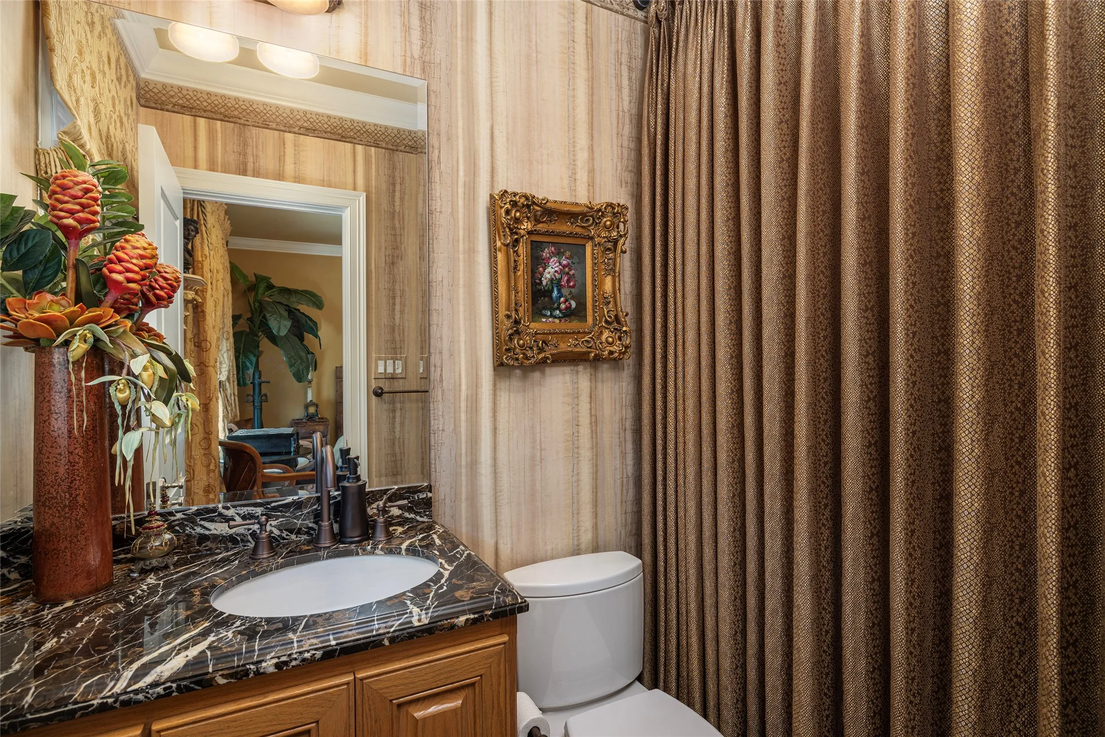 Townhouse For Sale in Tarrant County , 2713 Calder Court, Fort Worth, Texas 76107, 3 Bedroom, 5 Bathroom, 2 Garage spaces, 3,340 Sqft, built in 2007, mls#21284536, Real Estate Agent in Fort Worth, Homes For Sale in Tarrant county, Homes For Sale in Fort Worth, Realtor in Fort Worth Texas, Real Estate Brokerage Independent Realty Texas, Luminita Cordes Realtor