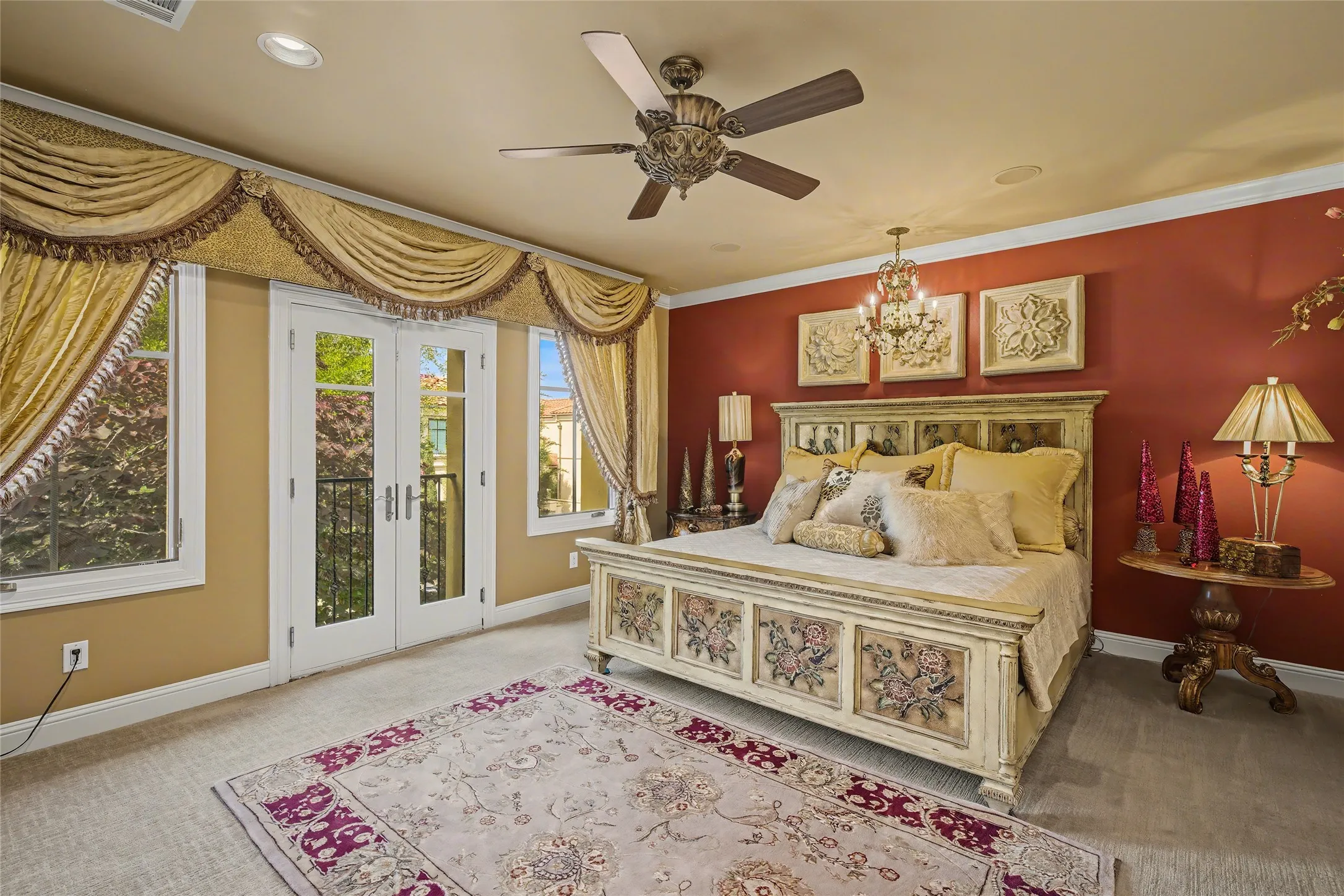 Townhouse For Sale in Tarrant County , 2713 Calder Court, Fort Worth, Texas 76107, 3 Bedroom, 5 Bathroom, 2 Garage spaces, 3,340 Sqft, built in 2007, mls#21284536, Real Estate Agent in Fort Worth, Homes For Sale in Tarrant county, Homes For Sale in Fort Worth, Realtor in Fort Worth Texas, Real Estate Brokerage Independent Realty Texas, Luminita Cordes Realtor