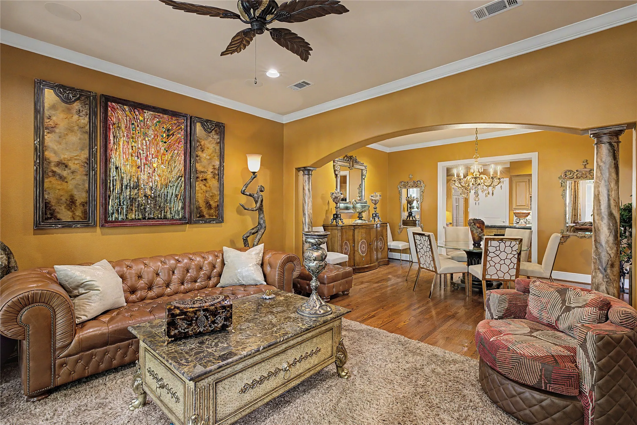 Townhouse For Sale in Tarrant County , 2713 Calder Court, Fort Worth, Texas 76107, 3 Bedroom, 5 Bathroom, 2 Garage spaces, 3,340 Sqft, built in 2007, mls#21284536, Real Estate Agent in Fort Worth, Homes For Sale in Tarrant county, Homes For Sale in Fort Worth, Realtor in Fort Worth Texas, Real Estate Brokerage Independent Realty Texas, Luminita Cordes Realtor