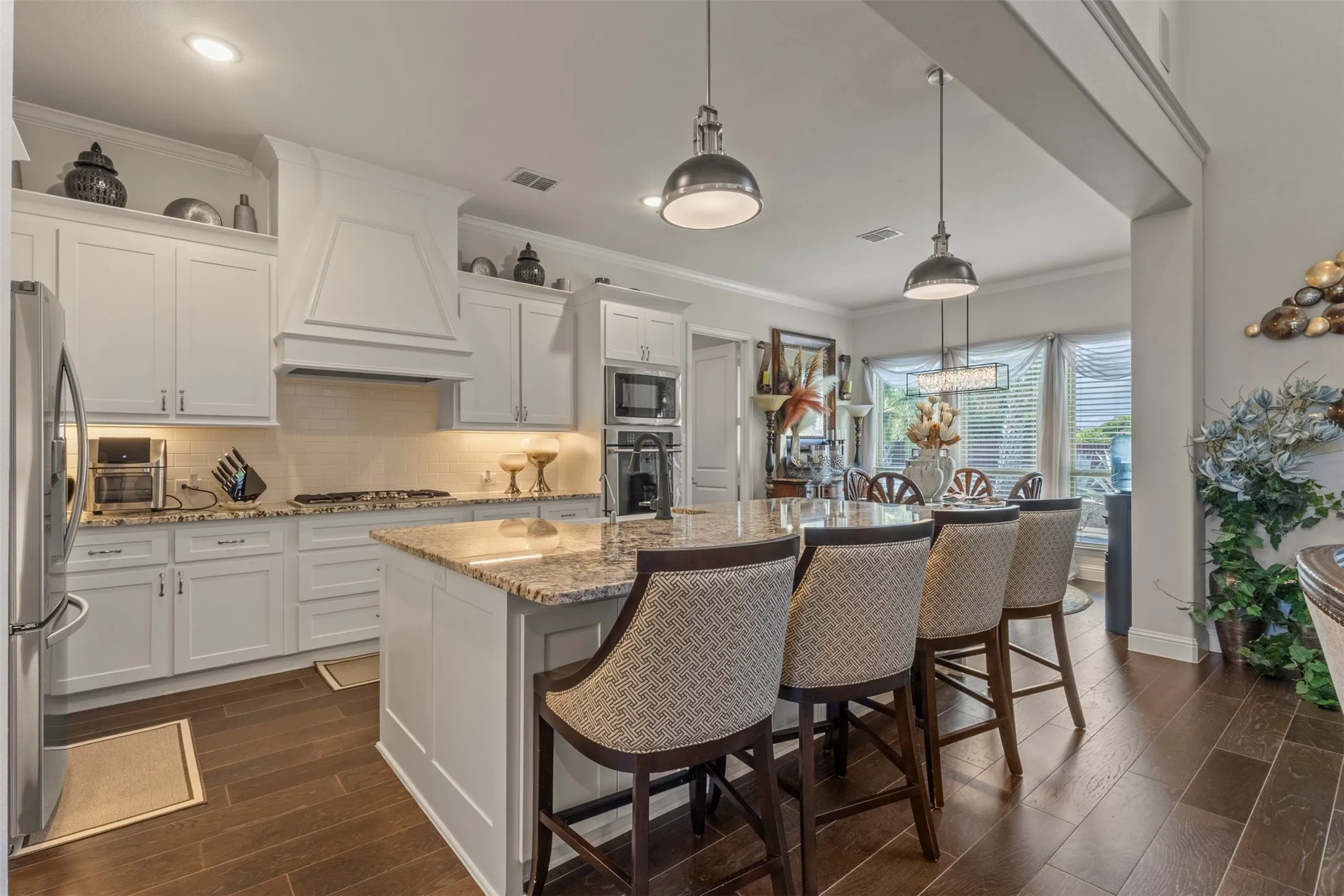 Single Family Residence For Sale in Collin County , 1741 Cypress Lake Lane, Prosper, Texas 75078, 5 Bedroom, 6 Bathroom, 3 Garage spaces, 4,344 Sqft, built in 2019, mls#21305599, Real Estate Agent in Prosper, Homes For Sale in Collin county, Homes For Sale in Prosper, Realtor in Prosper Texas, Real Estate Brokerage Independent Realty Texas, Luminita Cordes Realtor
