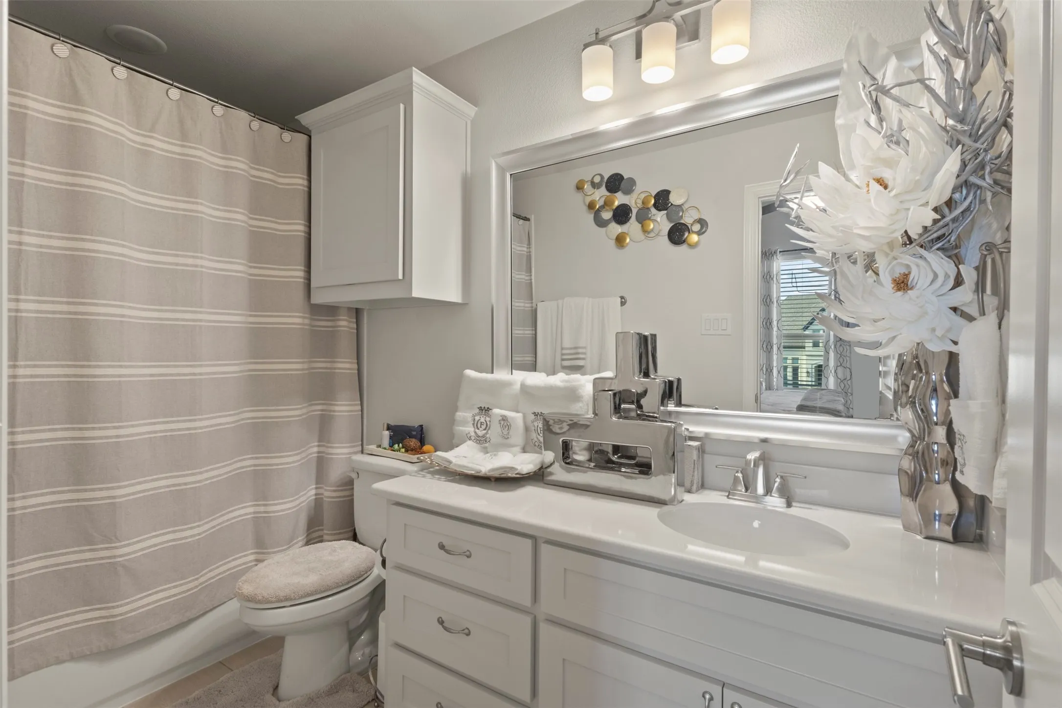 Single Family Residence For Sale in Collin County , 1741 Cypress Lake Lane, Prosper, Texas 75078, 5 Bedroom, 6 Bathroom, 3 Garage spaces, 4,344 Sqft, built in 2019, mls#21305599, Real Estate Agent in Prosper, Homes For Sale in Collin county, Homes For Sale in Prosper, Realtor in Prosper Texas, Real Estate Brokerage Independent Realty Texas, Luminita Cordes Realtor