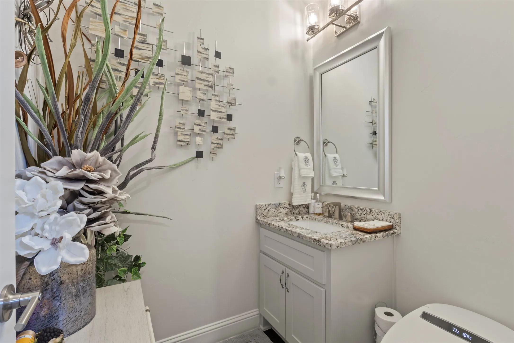 Single Family Residence For Sale in Collin County , 1741 Cypress Lake Lane, Prosper, Texas 75078, 5 Bedroom, 6 Bathroom, 3 Garage spaces, 4,344 Sqft, built in 2019, mls#21305599, Real Estate Agent in Prosper, Homes For Sale in Collin county, Homes For Sale in Prosper, Realtor in Prosper Texas, Real Estate Brokerage Independent Realty Texas, Luminita Cordes Realtor