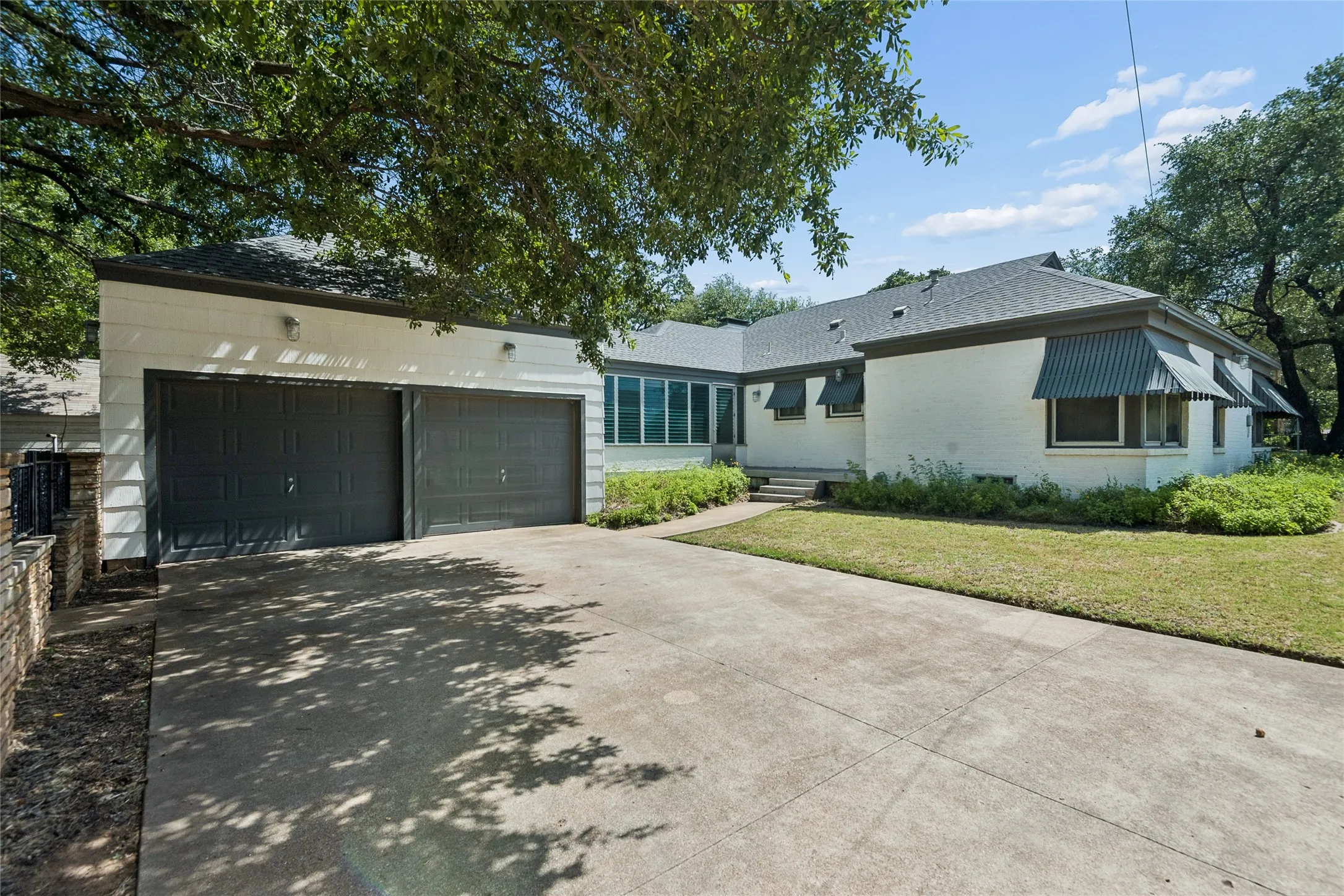 Side view with garage