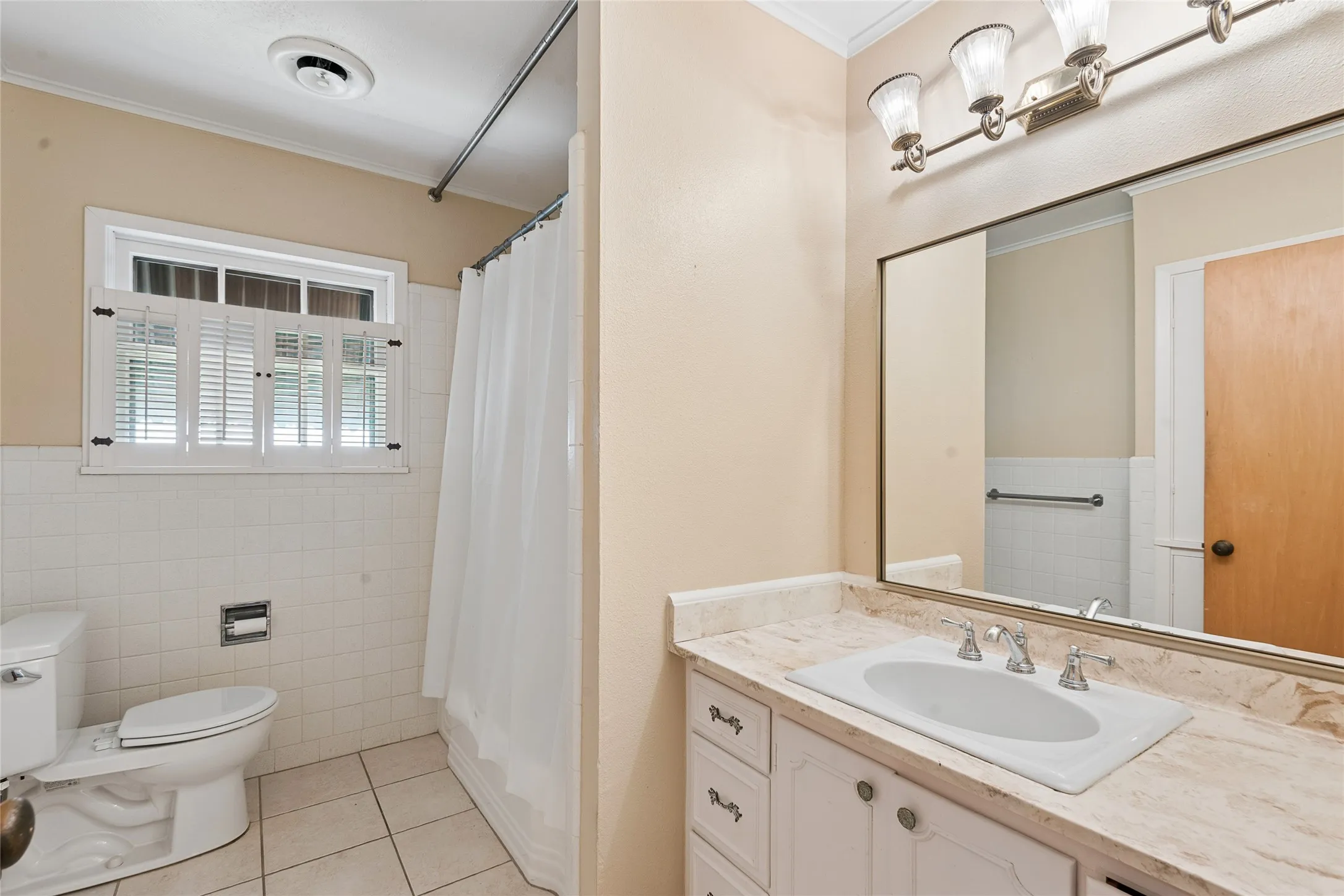 Secondary Bathroom