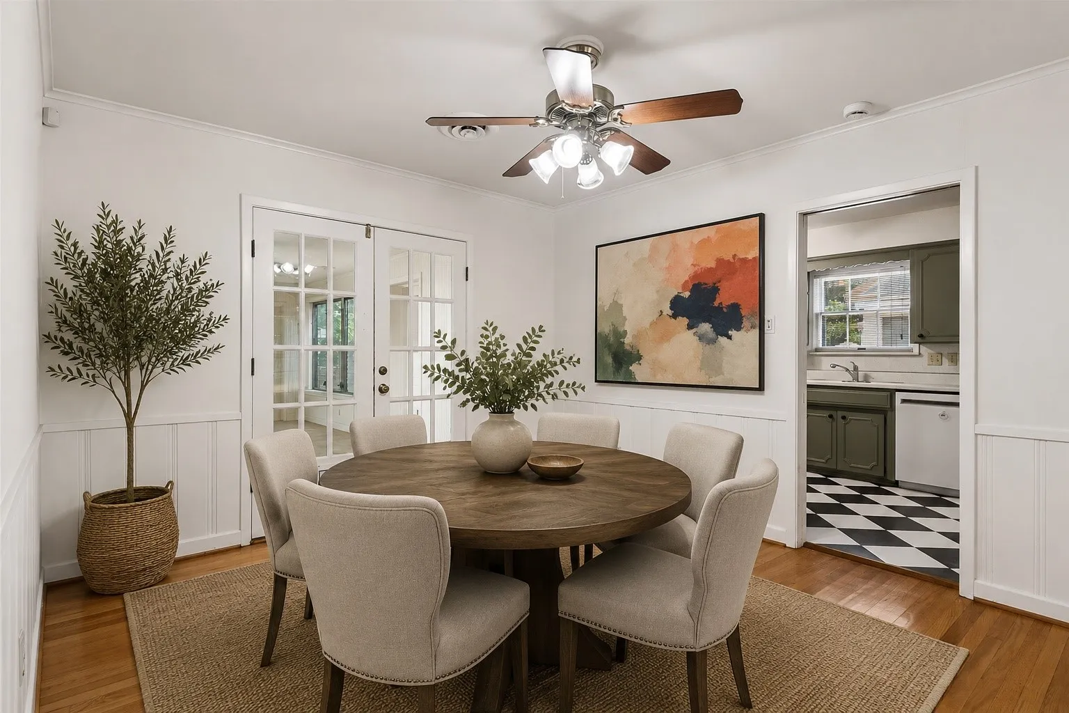 Dining Room Virtually Staged