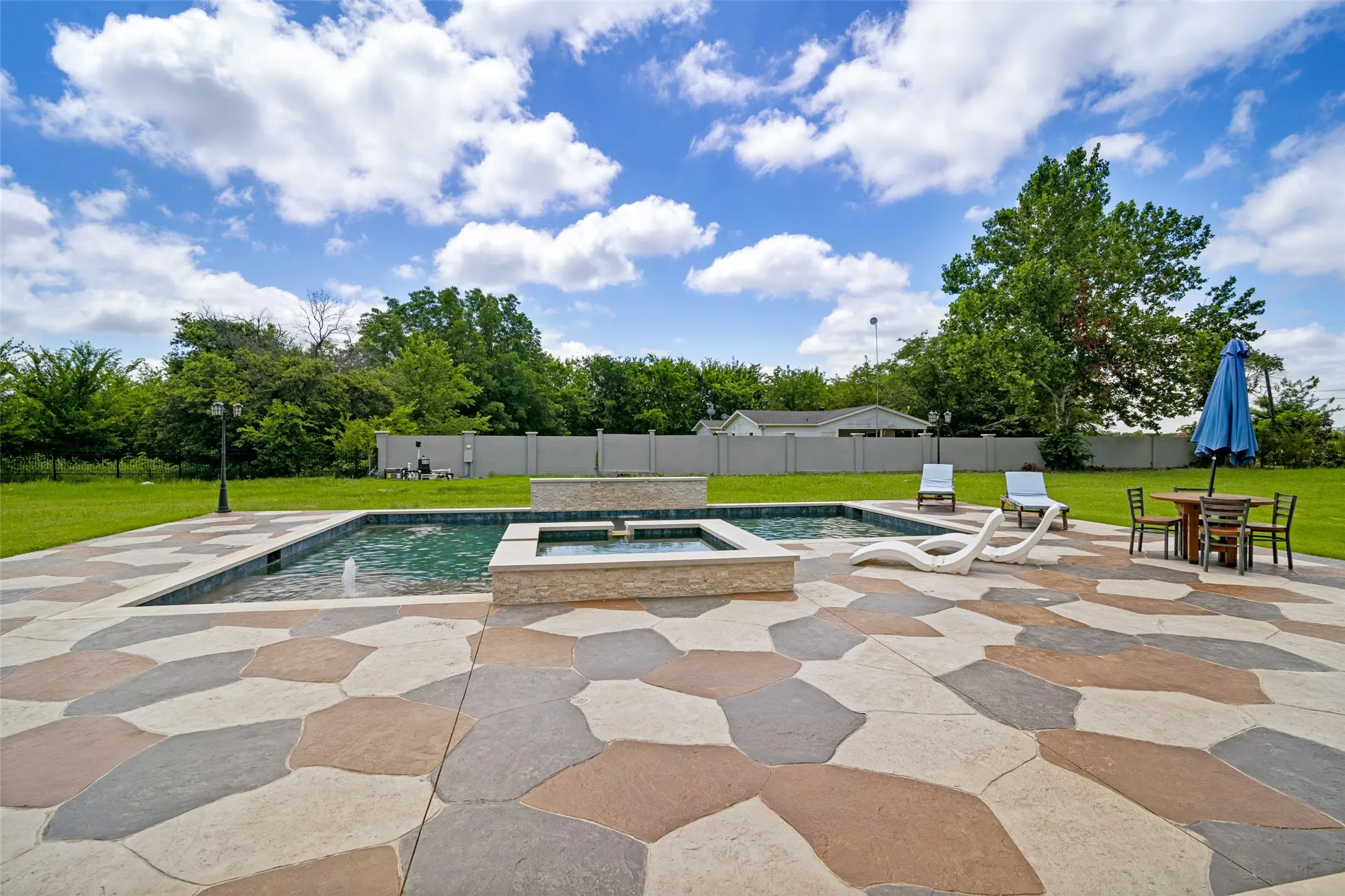 Single Family Residence For Sale in Rockwall County , 1020 Kingsbridge Lane, Mclendon Chisholm, Texas 75032, 4 Bedroom, 4 Bathroom, 4 Garage spaces, 5,498 Sqft, built in 2026, mls#21306199, Real Estate Agent in Mclendon Chisholm, Homes For Sale in Rockwall county, Homes For Sale in Mclendon Chisholm, Realtor in Mclendon Chisholm Texas, Real Estate Brokerage Independent Realty Texas, Luminita Cordes Realtor
