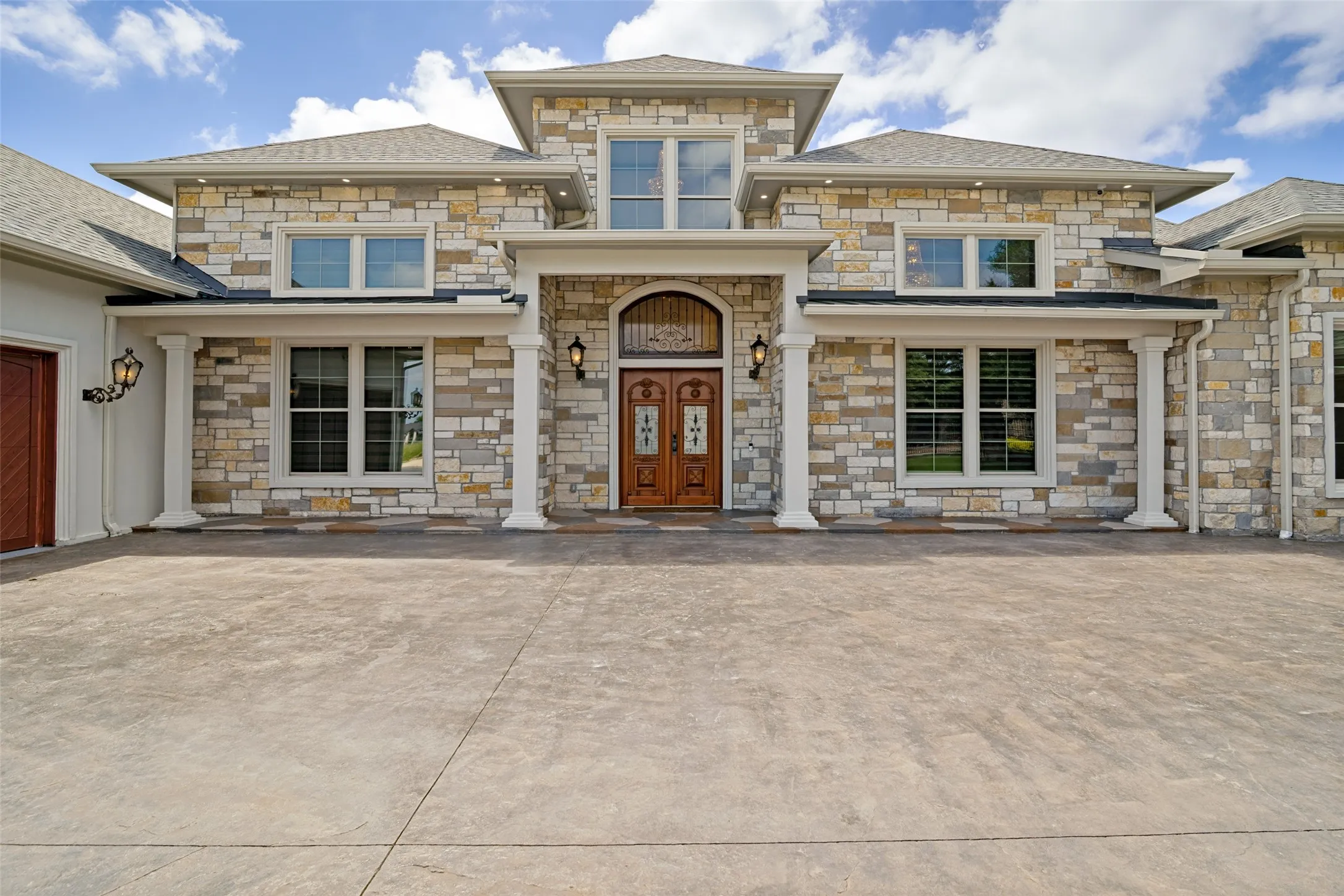 Single Family Residence For Sale in Rockwall County , 1020 Kingsbridge Lane, Mclendon Chisholm, Texas 75032, 4 Bedroom, 4 Bathroom, 4 Garage spaces, 5,498 Sqft, built in 2026, mls#21306199, Real Estate Agent in Mclendon Chisholm, Homes For Sale in Rockwall county, Homes For Sale in Mclendon Chisholm, Realtor in Mclendon Chisholm Texas, Real Estate Brokerage Independent Realty Texas, Luminita Cordes Realtor