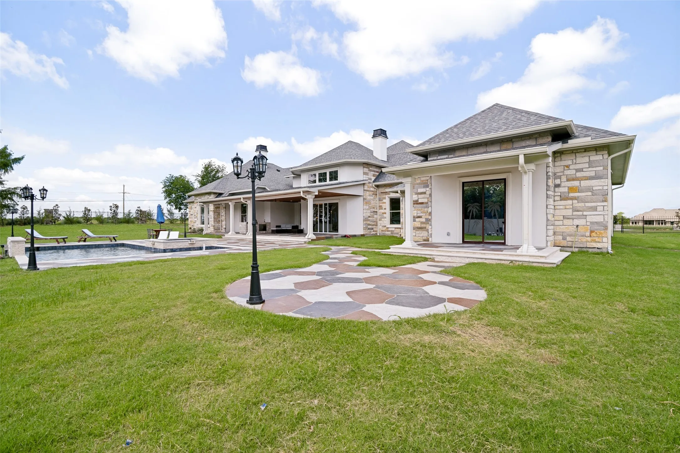 Single Family Residence For Sale in Rockwall County , 1020 Kingsbridge Lane, Mclendon Chisholm, Texas 75032, 4 Bedroom, 4 Bathroom, 4 Garage spaces, 5,498 Sqft, built in 2026, mls#21306199, Real Estate Agent in Mclendon Chisholm, Homes For Sale in Rockwall county, Homes For Sale in Mclendon Chisholm, Realtor in Mclendon Chisholm Texas, Real Estate Brokerage Independent Realty Texas, Luminita Cordes Realtor