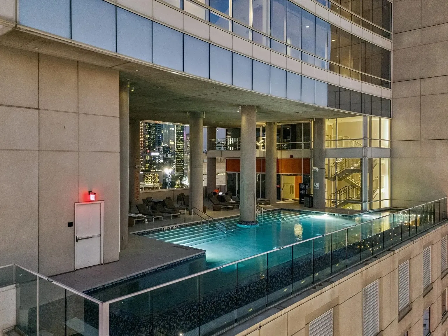 Condominium For Rent in Dallas County , 2430 Victory Park Lane 2509, Dallas, Texas 75219, 3 Bedrooms, 4 Bathrooms, 2 Garage spaces, 3,758 Sqft, built in 2004, Price $19,995, mls#21307173, Real Estate Agent in Dallas, Homes For Rent in Dallas county, Homes For Rent in Dallas, Realtor in Dallas Texas, Real Estate Brokerage Independent Realty Texas, Luminita Cordes Realtor