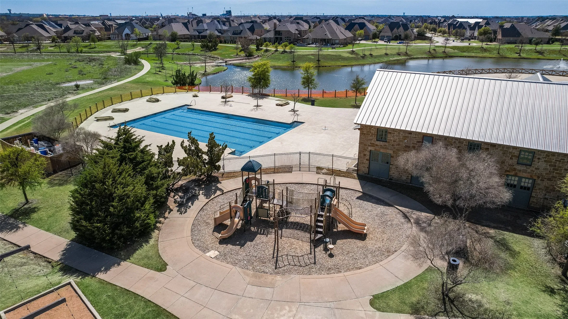 Single Family Residence For Sale in Collin County , 4136 Winslow Drive, Celina, Texas 75009, 4 Bedroom, 3 Bathroom, 2 Garage spaces, 2,503 Sqft, built in 2018, mls#21306972, Real Estate Agent in Celina, Homes For Sale in Collin county, Homes For Sale in Celina, Realtor in Celina Texas, Real Estate Brokerage Independent Realty Texas, Luminita Cordes Realtor