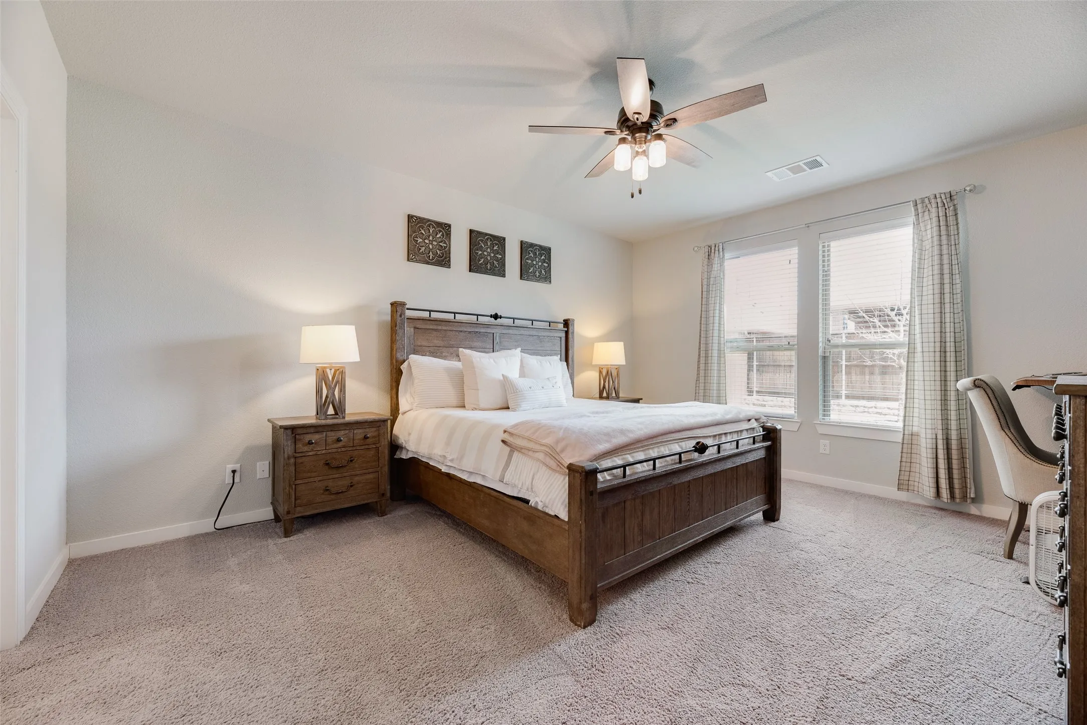 Single Family Residence For Sale in Collin County , 4136 Winslow Drive, Celina, Texas 75009, 4 Bedroom, 3 Bathroom, 2 Garage spaces, 2,503 Sqft, built in 2018, mls#21306972, Real Estate Agent in Celina, Homes For Sale in Collin county, Homes For Sale in Celina, Realtor in Celina Texas, Real Estate Brokerage Independent Realty Texas, Luminita Cordes Realtor