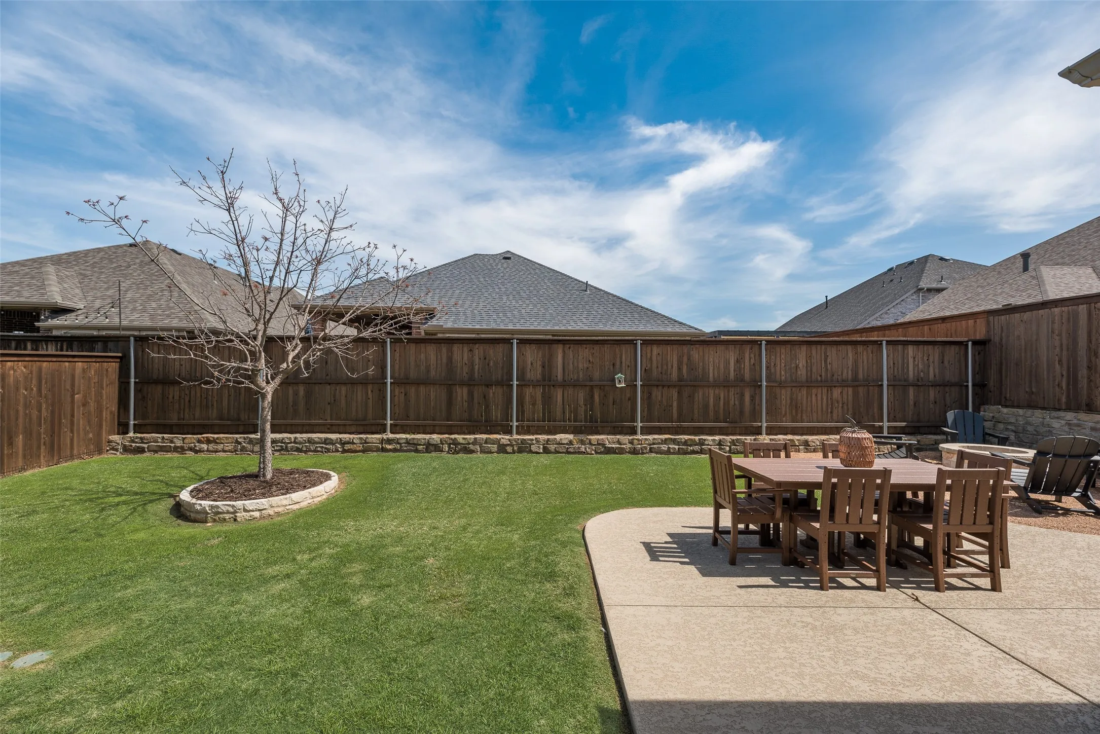Single Family Residence For Sale in Collin County , 4136 Winslow Drive, Celina, Texas 75009, 4 Bedroom, 3 Bathroom, 2 Garage spaces, 2,503 Sqft, built in 2018, mls#21306972, Real Estate Agent in Celina, Homes For Sale in Collin county, Homes For Sale in Celina, Realtor in Celina Texas, Real Estate Brokerage Independent Realty Texas, Luminita Cordes Realtor