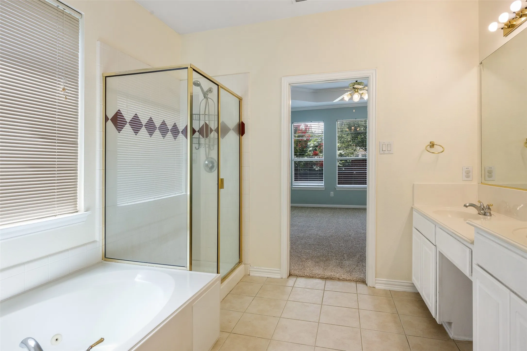 Single Family Residence For Sale in Collin County , 1618 Clear Springs Drive, Allen, Texas 75002, 4 Bedroom, 3 Bathroom, 2 Garage spaces, 3,101 Sqft, built in 2003, mls#21303004, Real Estate Agent in Allen, Homes For Sale in Collin county, Homes For Sale in Allen, Realtor in Allen Texas, Real Estate Brokerage Independent Realty Texas, Luminita Cordes Realtor