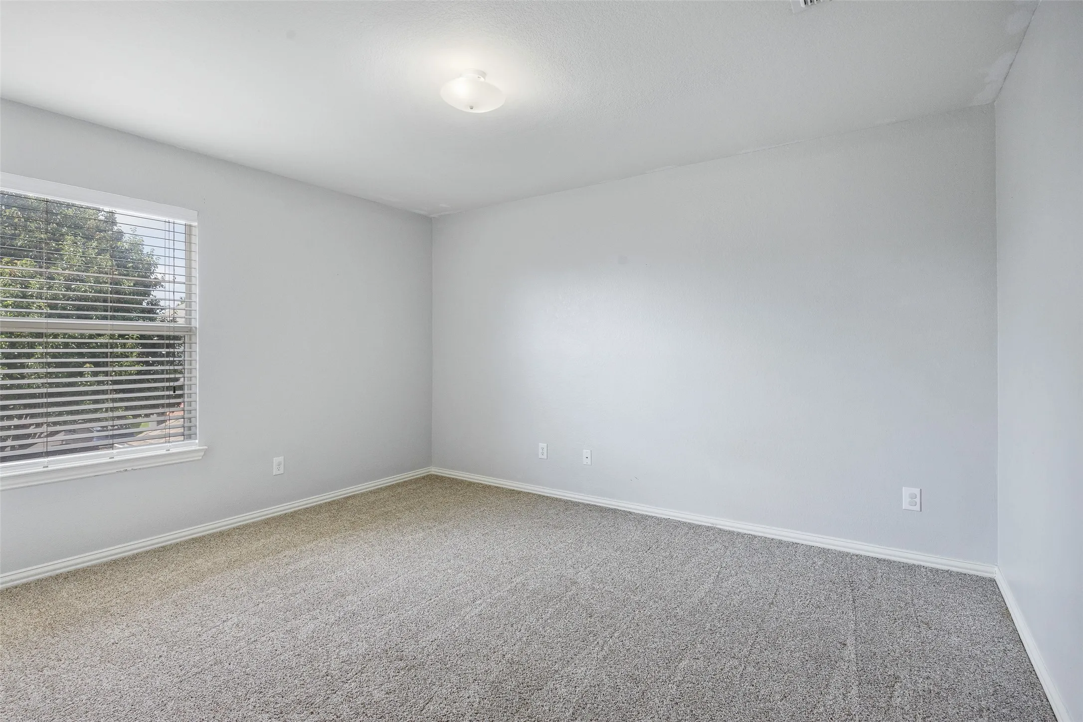 Single Family Residence For Sale in Collin County , 1618 Clear Springs Drive, Allen, Texas 75002, 4 Bedroom, 3 Bathroom, 2 Garage spaces, 3,101 Sqft, built in 2003, mls#21303004, Real Estate Agent in Allen, Homes For Sale in Collin county, Homes For Sale in Allen, Realtor in Allen Texas, Real Estate Brokerage Independent Realty Texas, Luminita Cordes Realtor
