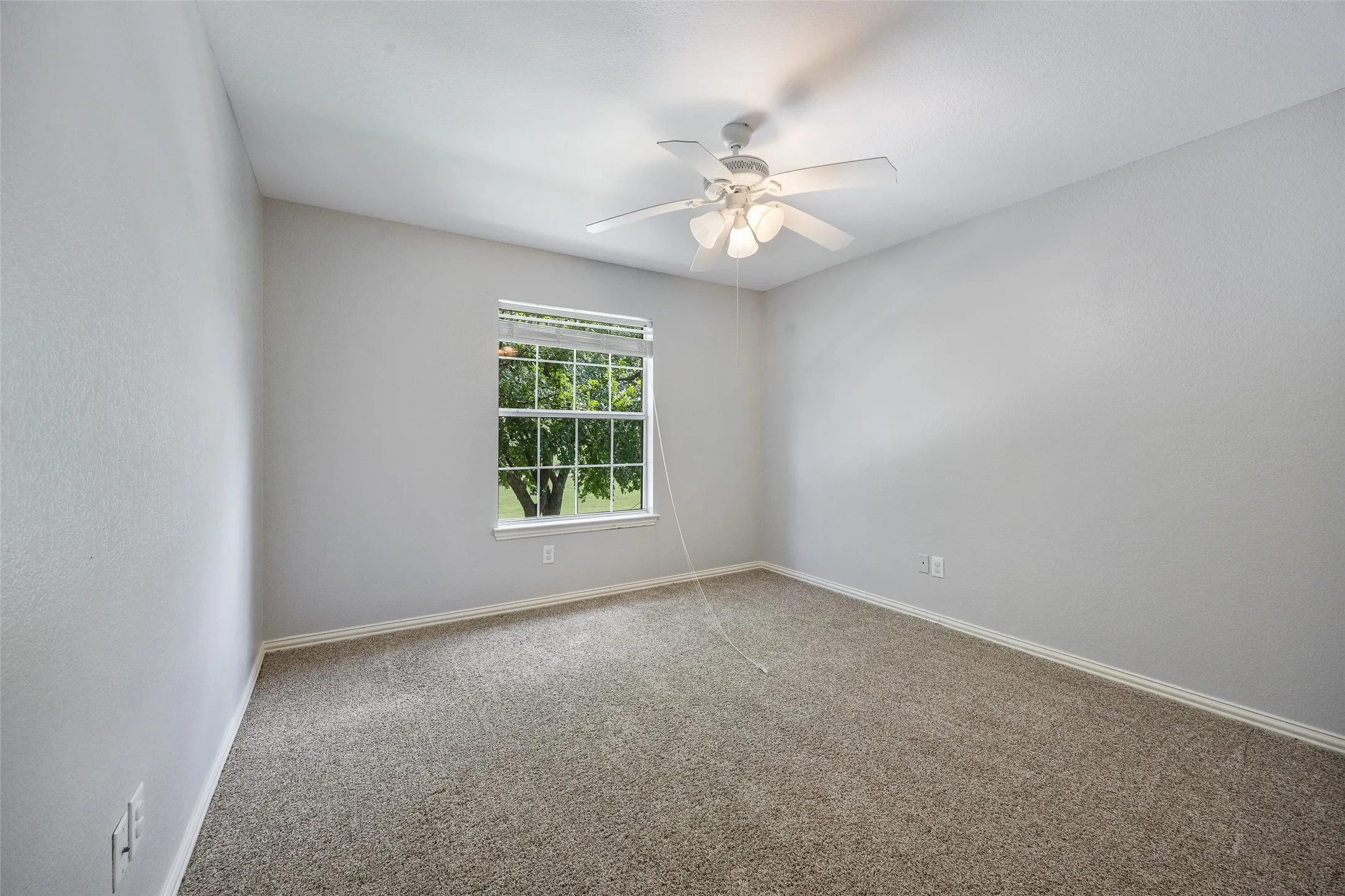 Single Family Residence For Sale in Collin County , 1618 Clear Springs Drive, Allen, Texas 75002, 4 Bedroom, 3 Bathroom, 2 Garage spaces, 3,101 Sqft, built in 2003, mls#21303004, Real Estate Agent in Allen, Homes For Sale in Collin county, Homes For Sale in Allen, Realtor in Allen Texas, Real Estate Brokerage Independent Realty Texas, Luminita Cordes Realtor