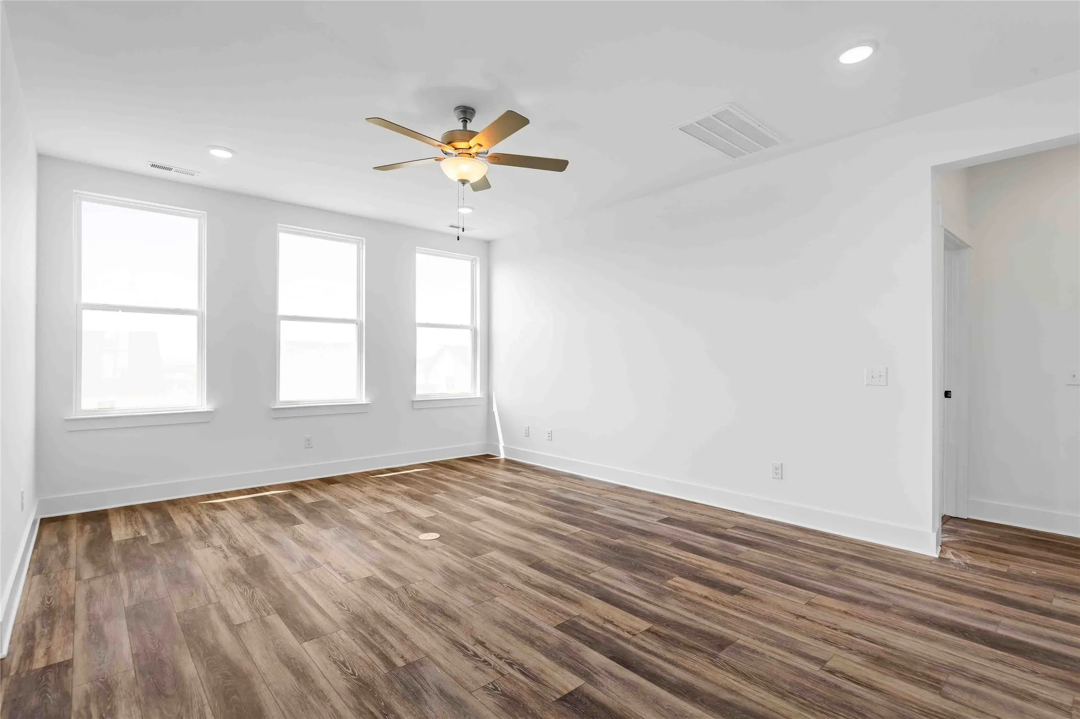 Single Family Residence For Sale in Kaufman County , 3521 Kemp Drive, Heartland, Texas 75114, 4 Bedroom, 4 Bathroom, 2 Garage spaces, 2,417 Sqft, built in 2026, mls#21307326, Real Estate Agent in Heartland, Homes For Sale in Kaufman county, Homes For Sale in Heartland, Realtor in Heartland Texas, Real Estate Brokerage Independent Realty Texas, Luminita Cordes Realtor