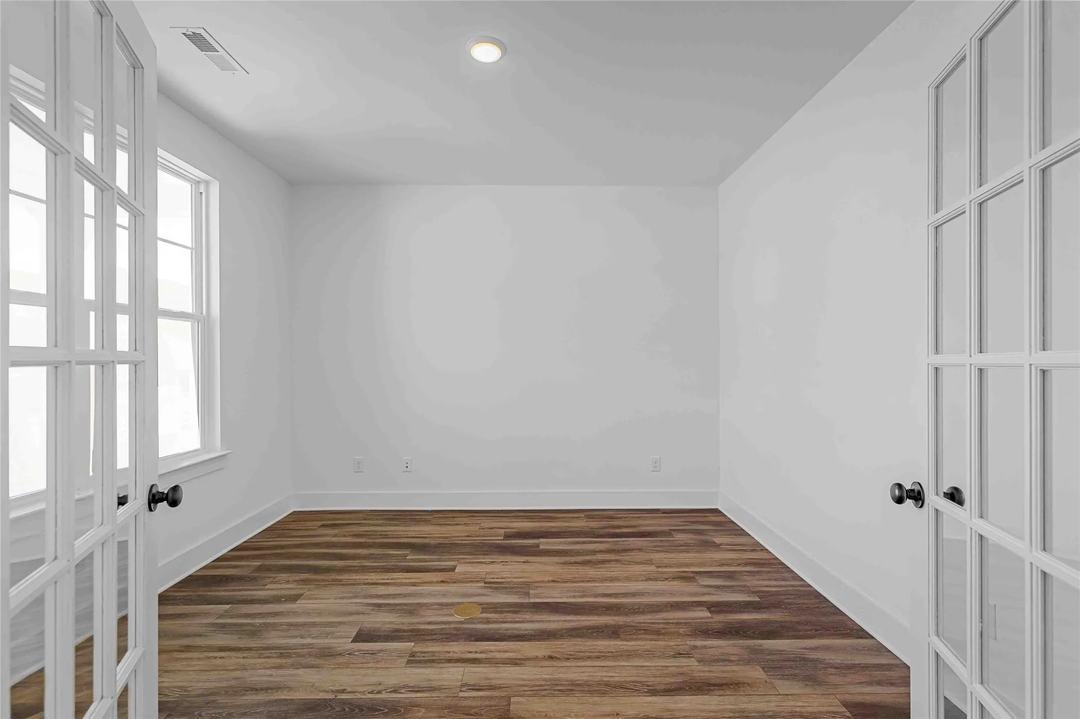 Single Family Residence For Sale in Kaufman County , 3521 Kemp Drive, Heartland, Texas 75114, 4 Bedroom, 4 Bathroom, 2 Garage spaces, 2,417 Sqft, built in 2026, mls#21307326, Real Estate Agent in Heartland, Homes For Sale in Kaufman county, Homes For Sale in Heartland, Realtor in Heartland Texas, Real Estate Brokerage Independent Realty Texas, Luminita Cordes Realtor