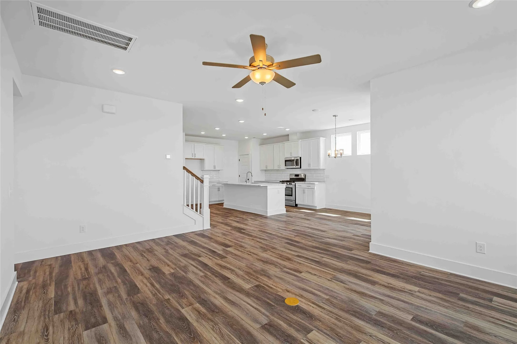 Single Family Residence For Sale in Kaufman County , 3521 Kemp Drive, Heartland, Texas 75114, 4 Bedroom, 4 Bathroom, 2 Garage spaces, 2,417 Sqft, built in 2026, mls#21307326, Real Estate Agent in Heartland, Homes For Sale in Kaufman county, Homes For Sale in Heartland, Realtor in Heartland Texas, Real Estate Brokerage Independent Realty Texas, Luminita Cordes Realtor