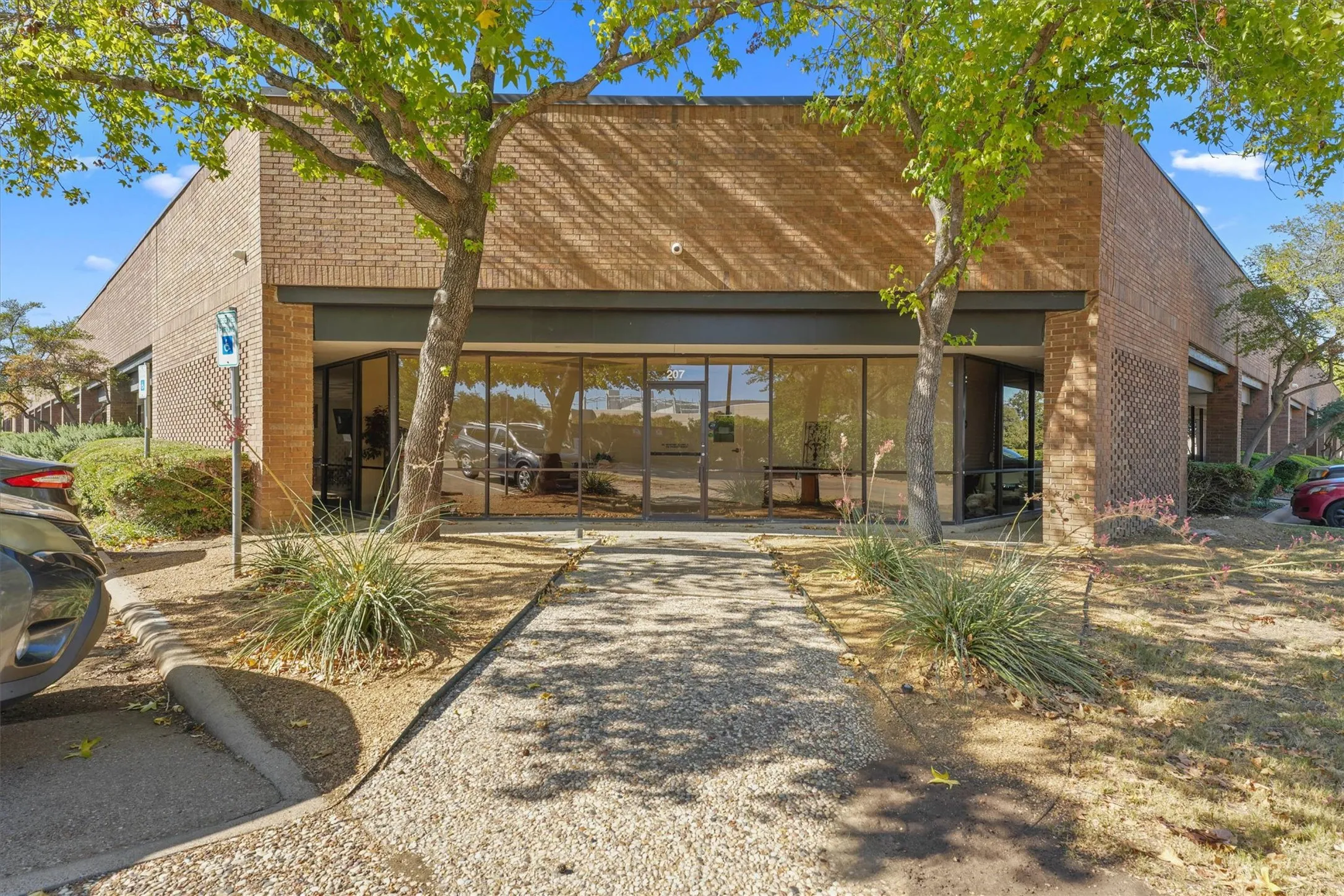Business For Rent in Dallas County , 3100 Premier Drive 232, Irving, Texas 75063, 0, 0, Garage spaces, 0 Sqft, built in 1985, mls#21306114, Real Estate Agent in Irving, Homes For Rent in Dallas county, Homes For Rent in Irving, Realtor in Irving Texas, Real Estate Brokerage Independent Realty Texas, Luminita Cordes Realtor