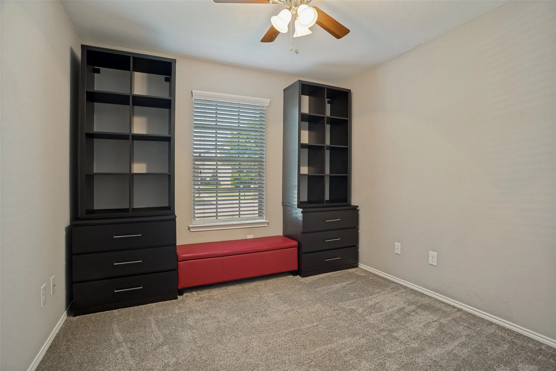 Single Family Residence For Sale in Denton County , 8835 Tucker Street, Cross Roads, Texas 76227, 4 Bedroom, 2 Bathroom, 2 Garage spaces, 1,557 Sqft, built in 2012, mls#21306797, Real Estate Agent in Cross Roads, Homes For Sale in Denton county, Homes For Sale in Cross Roads, Realtor in Cross Roads Texas, Real Estate Brokerage Independent Realty Texas, Luminita Cordes Realtor