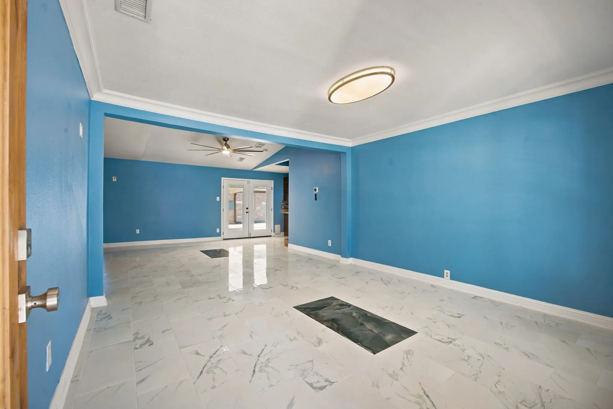 Single Family Residence For Rent in Dallas County , 2016 Knollwood Lane, Carrollton, Texas 75006, 5 Bedroom, 4 Bathroom, 2 Garage spaces, 2,818 Sqft, built in 1969, Price $3,495, mls#21307366, Real Estate Agent in Carrollton, Homes For Rent in Dallas county, Homes For Rent in Carrollton, Realtor in Carrollton Texas, Real Estate Brokerage Independent Realty Texas, Luminita Cordes Realtor
