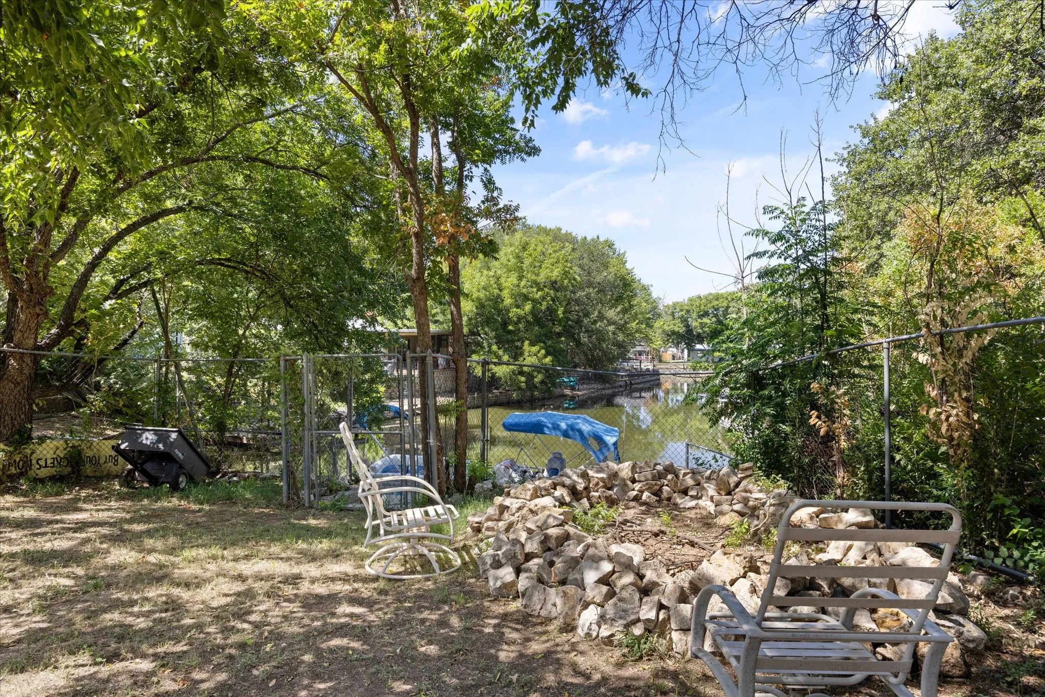 Mobile Home For Sale in Hood County , 3702 Hartwood Drive, Granbury, Texas 76049, 3 Bedroom, 1 Bathroom, Garage spaces, 872 Sqft, built in 1971, mls#21307363, Real Estate Agent in Granbury, Homes For Sale in Hood county, Homes For Sale in Granbury, Realtor in Granbury Texas, Real Estate Brokerage Independent Realty Texas, Luminita Cordes Realtor