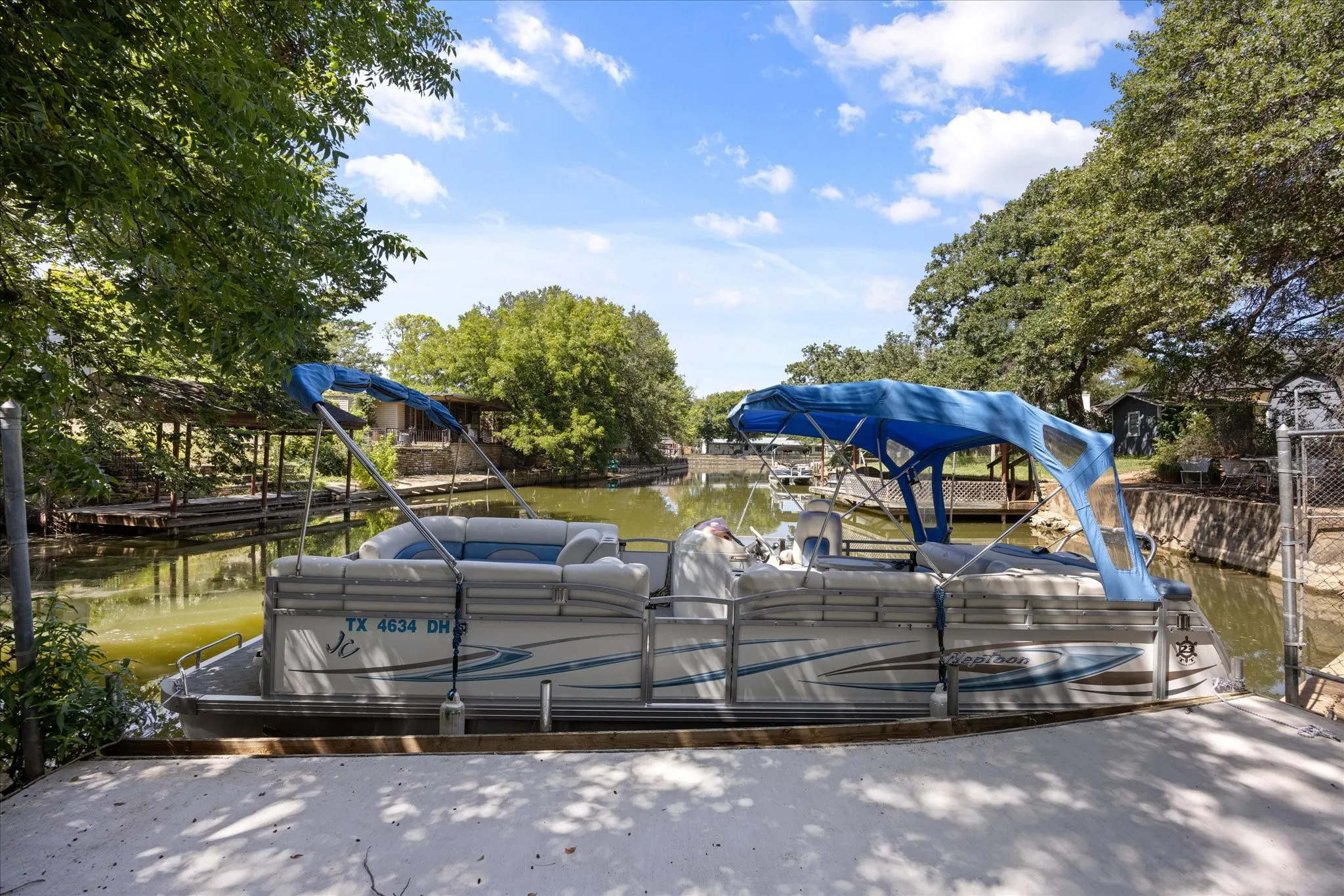 Mobile Home For Sale in Hood County , 3702 Hartwood Drive, Granbury, Texas 76049, 3 Bedroom, 1 Bathroom, Garage spaces, 872 Sqft, built in 1971, mls#21307363, Real Estate Agent in Granbury, Homes For Sale in Hood county, Homes For Sale in Granbury, Realtor in Granbury Texas, Real Estate Brokerage Independent Realty Texas, Luminita Cordes Realtor