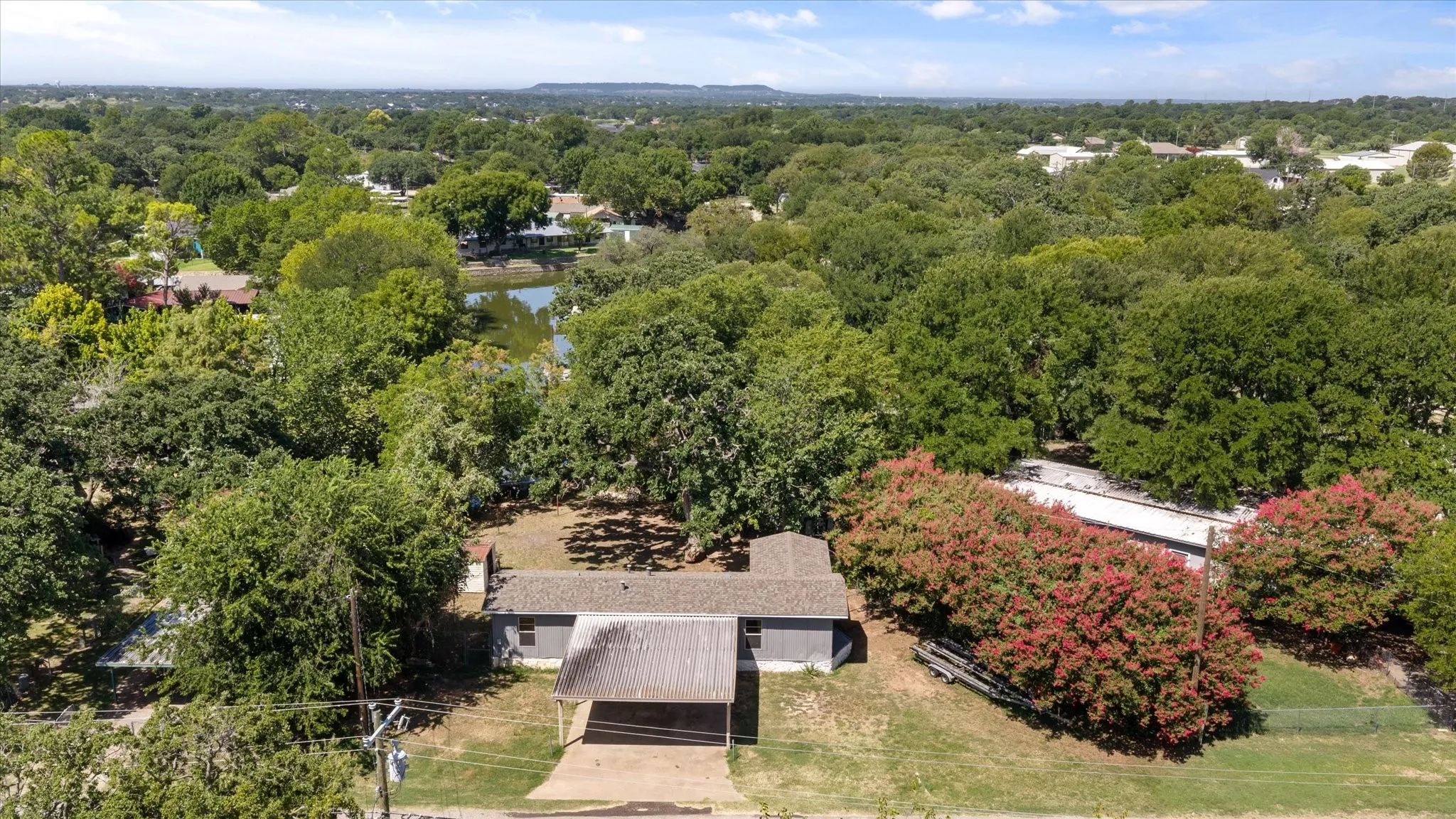 Mobile Home For Sale in Hood County , 3702 Hartwood Drive, Granbury, Texas 76049, 3 Bedroom, 1 Bathroom, Garage spaces, 872 Sqft, built in 1971, mls#21307363, Real Estate Agent in Granbury, Homes For Sale in Hood county, Homes For Sale in Granbury, Realtor in Granbury Texas, Real Estate Brokerage Independent Realty Texas, Luminita Cordes Realtor