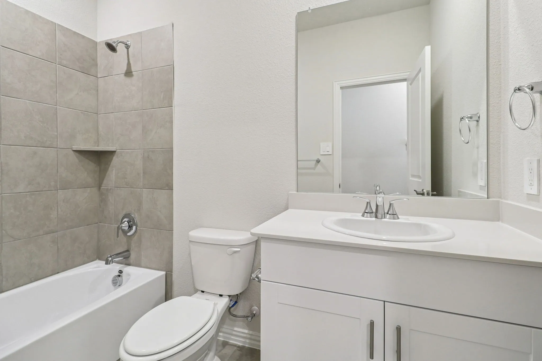 Photo is not of the actual home, but is an inspirational photo of builder’s model home and may depict options, furnishings, and/or decorator features that are not included.